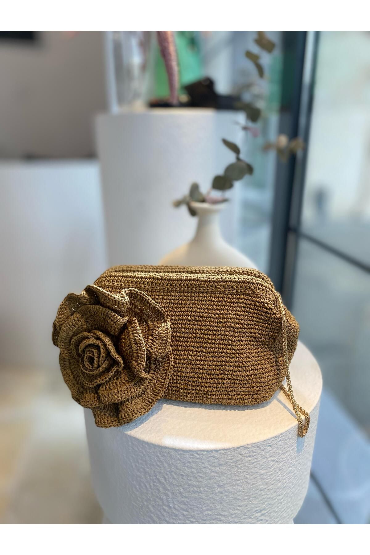 ZeynepKeskinDesign Geantă De Paie Pentru Femei Cu Detaliu De Flori, Geantă Clutch Portofoliu, Geantă Tricotată Lucrată Manual Femeie - Mărime unică