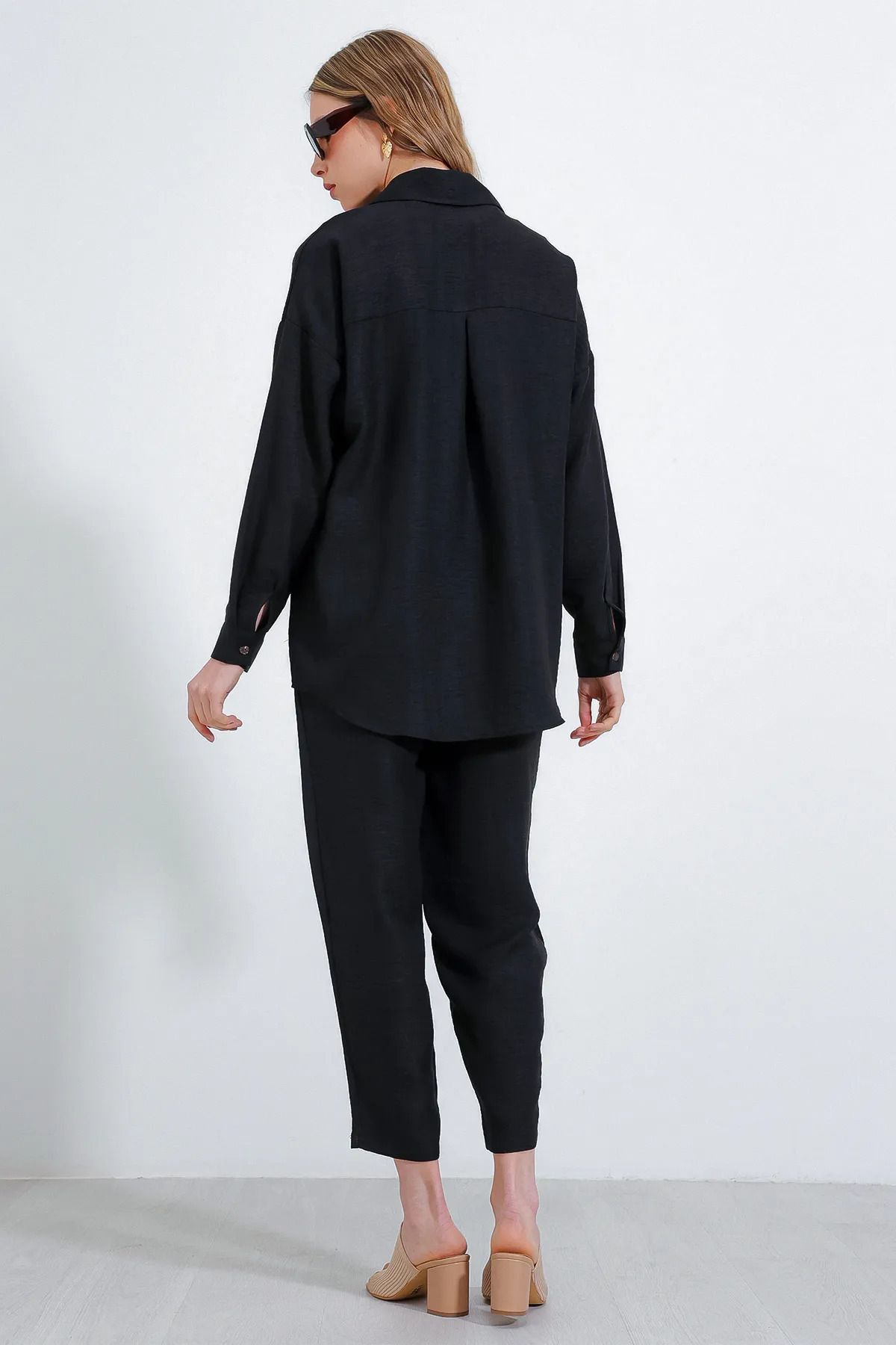 Cistern İstanbul-Women's Black Linen Oversize Shirt Pants Double Set 5