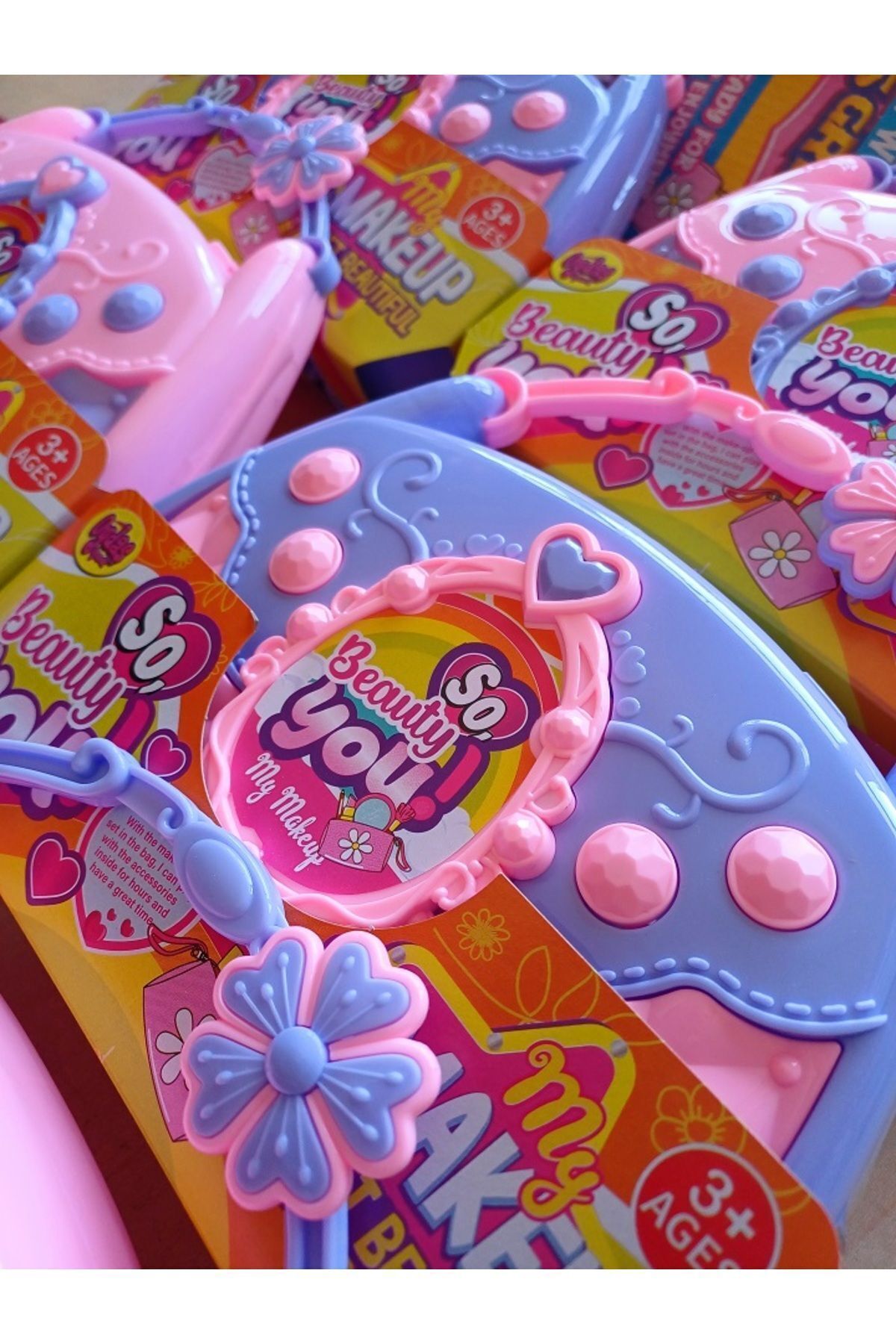 OYUNCAKSAHİLİ Çantalı Makyaj Güzellik Çantası 26+1 Pcs Oyuncak Ayna Ruj Parfüm Tırnak Çanta Evcilik Setleri fotoğrafı 4 (önizleme)