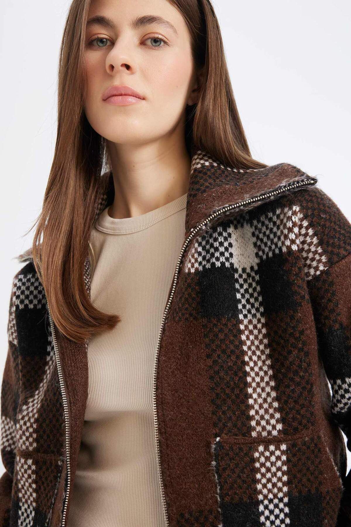 DeFacto-Regular Fit Checked Zippered Collar Knitwear Cardigan E7733Ax25Sp 5