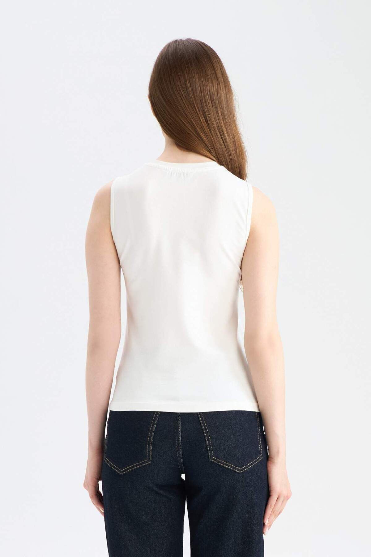 DeFacto-Regular Fit Crew Neck Basic απλό αμάνικο εσώρουχο E7619ax25sp 6