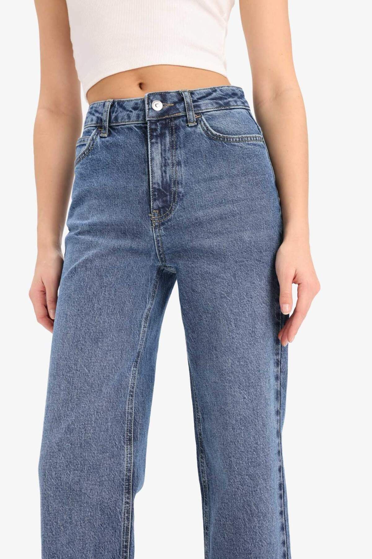 DeFacto-Bequeme, gerade, knöchellange Jeans mit hoher Taille und gewaschener Hose D8154AX25SM 5