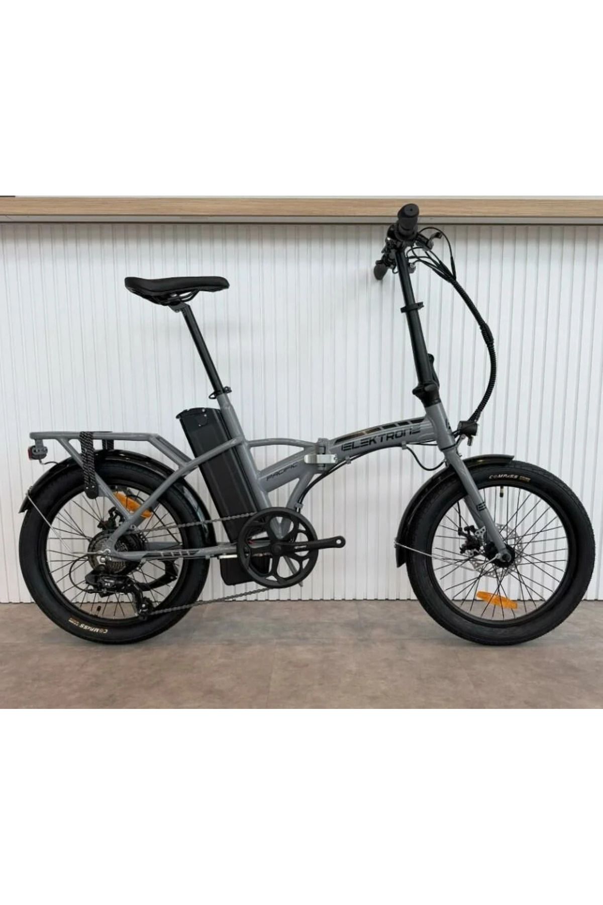 Kron Elektrone Pasific 20 Jant E-Bike MD 7 Vites Elektrikli Katlanır Bisiklet Siyah Kırmızı Füme