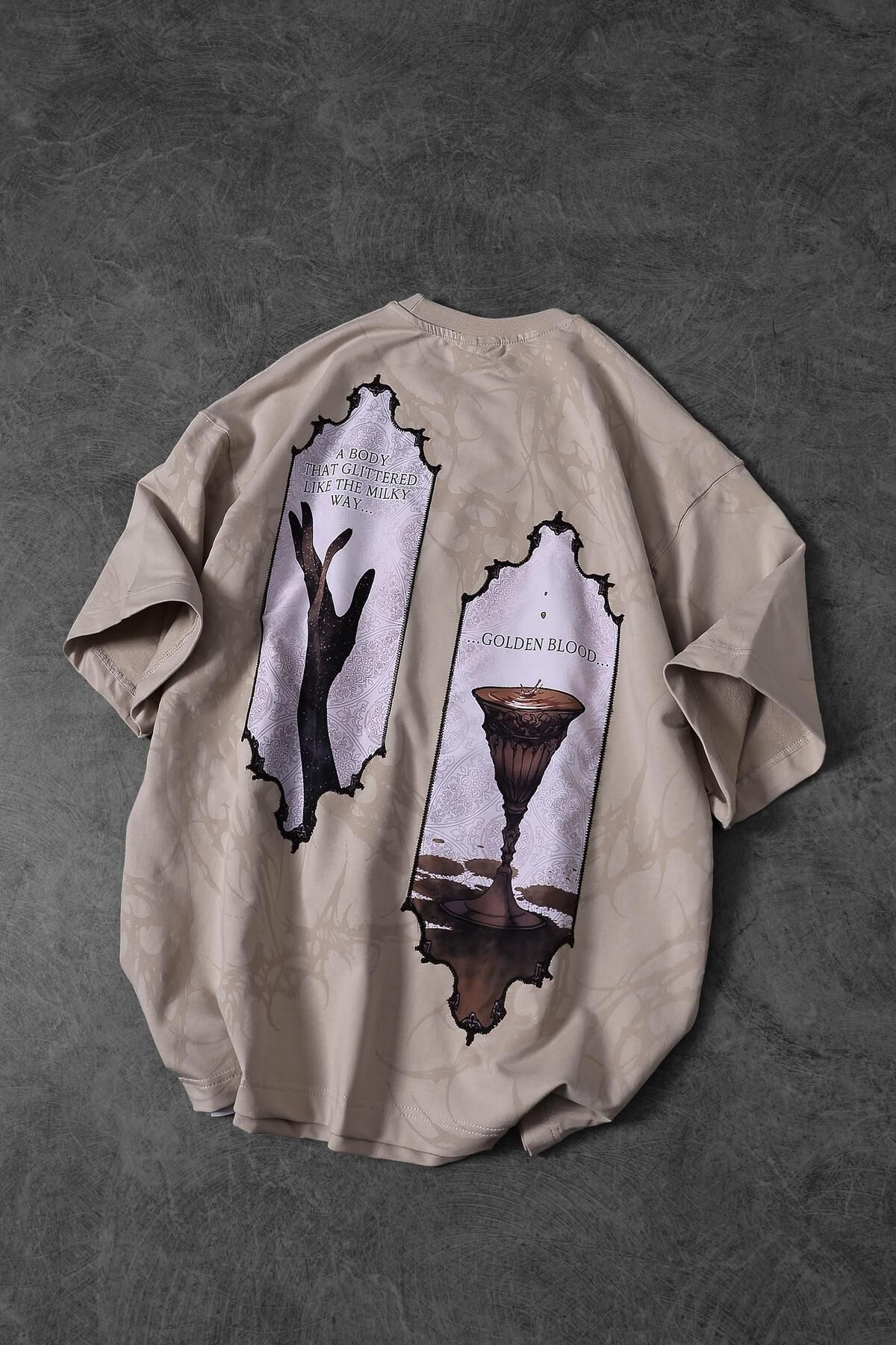 Slatra-Men's Beige Golden Blood Printed Patched Oversize Half Zipper Tshirt 2