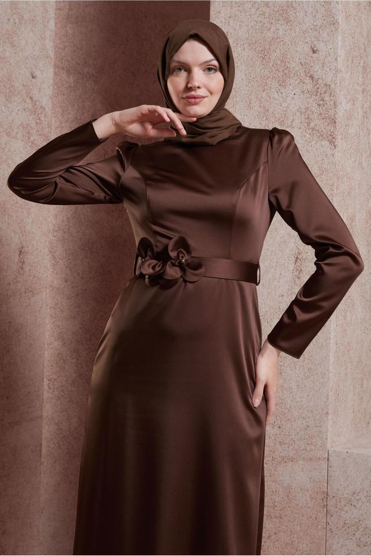 لباس ساتن کمربند 44564 Alvina