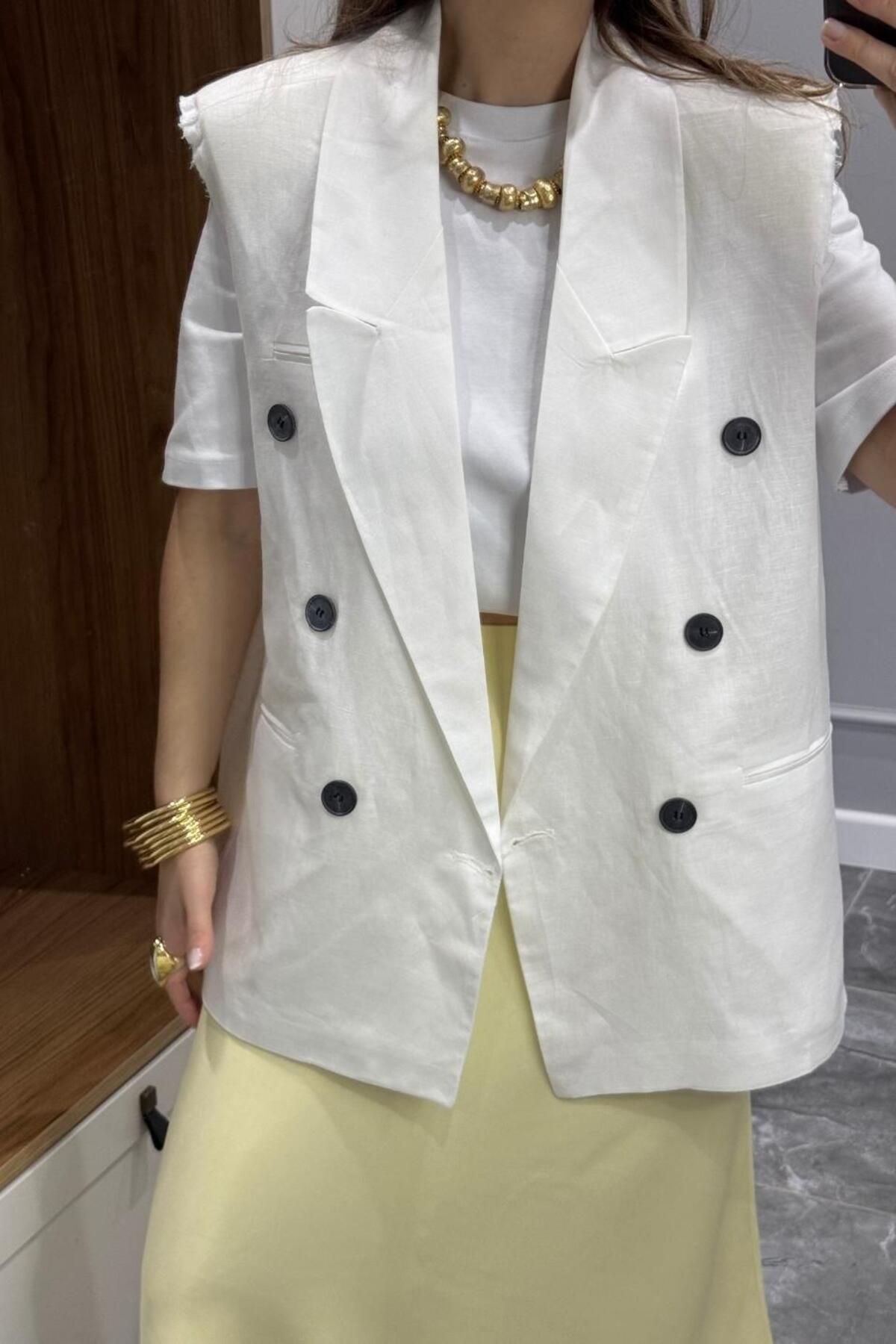 Banu Angay-White Woven Linen Vest 4
