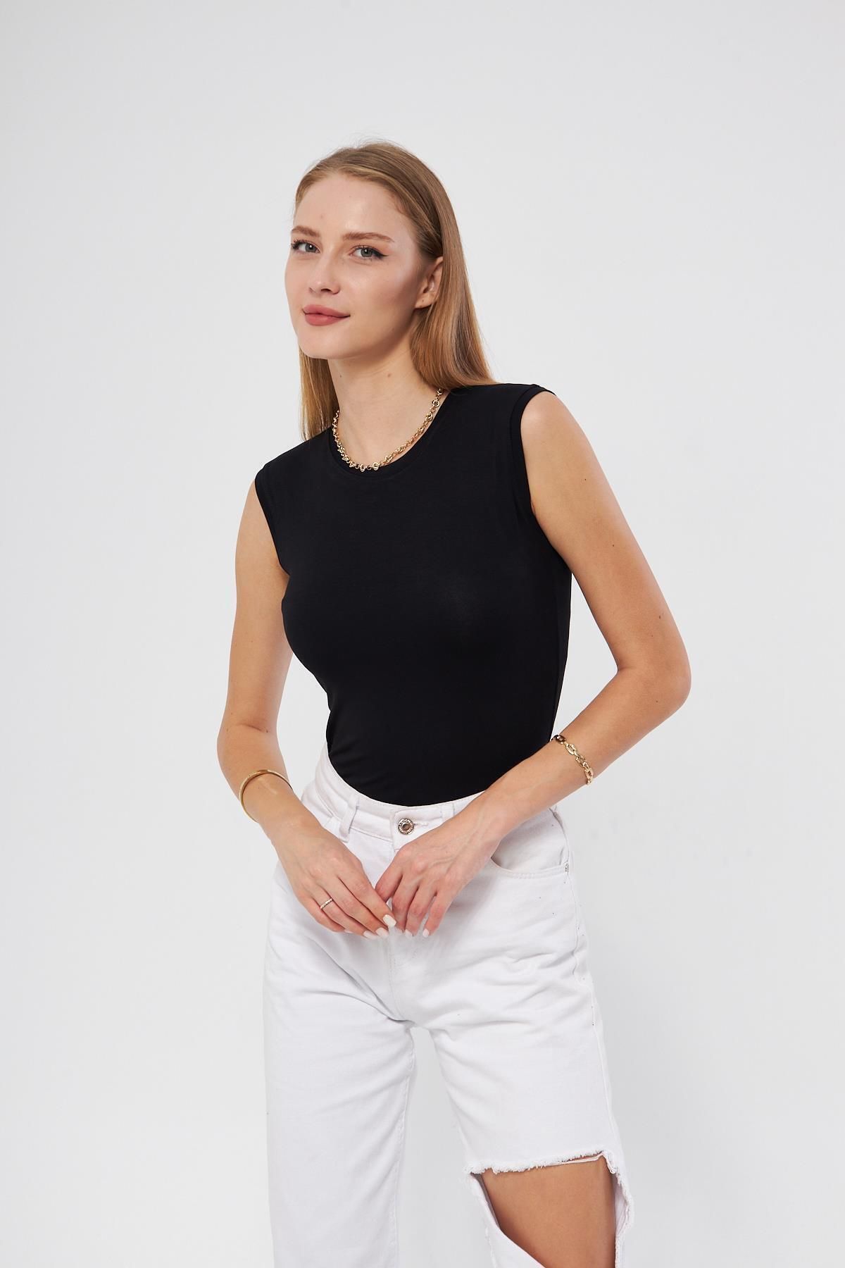 Irmak Kerekli-Women's Black Viscose Lycra Bodysuit - Crew Neck, Zero Sleeve Bodysuit 109 3