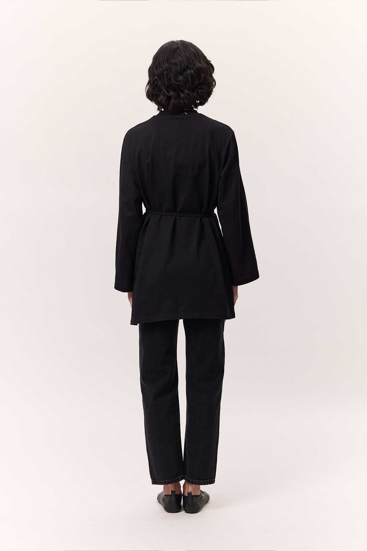 Manuka-Oversize Tshirt - Black, Detailed Binding 7