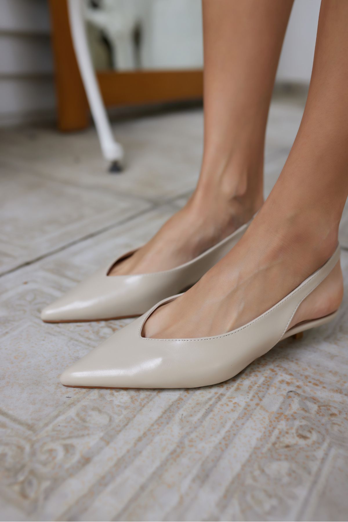 ANGELİNA JONES-Oli̇se Women's Beige Matte Mini Heel Shoes 7
