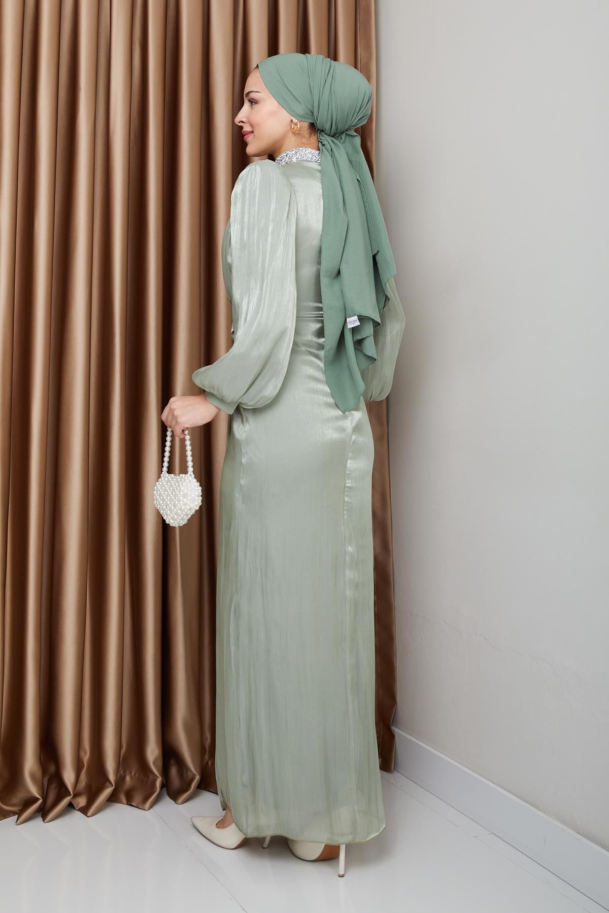 Olcay-Steinbesetztes Hijab-Abendkleid aus Seide – Hellgrün 1236 6