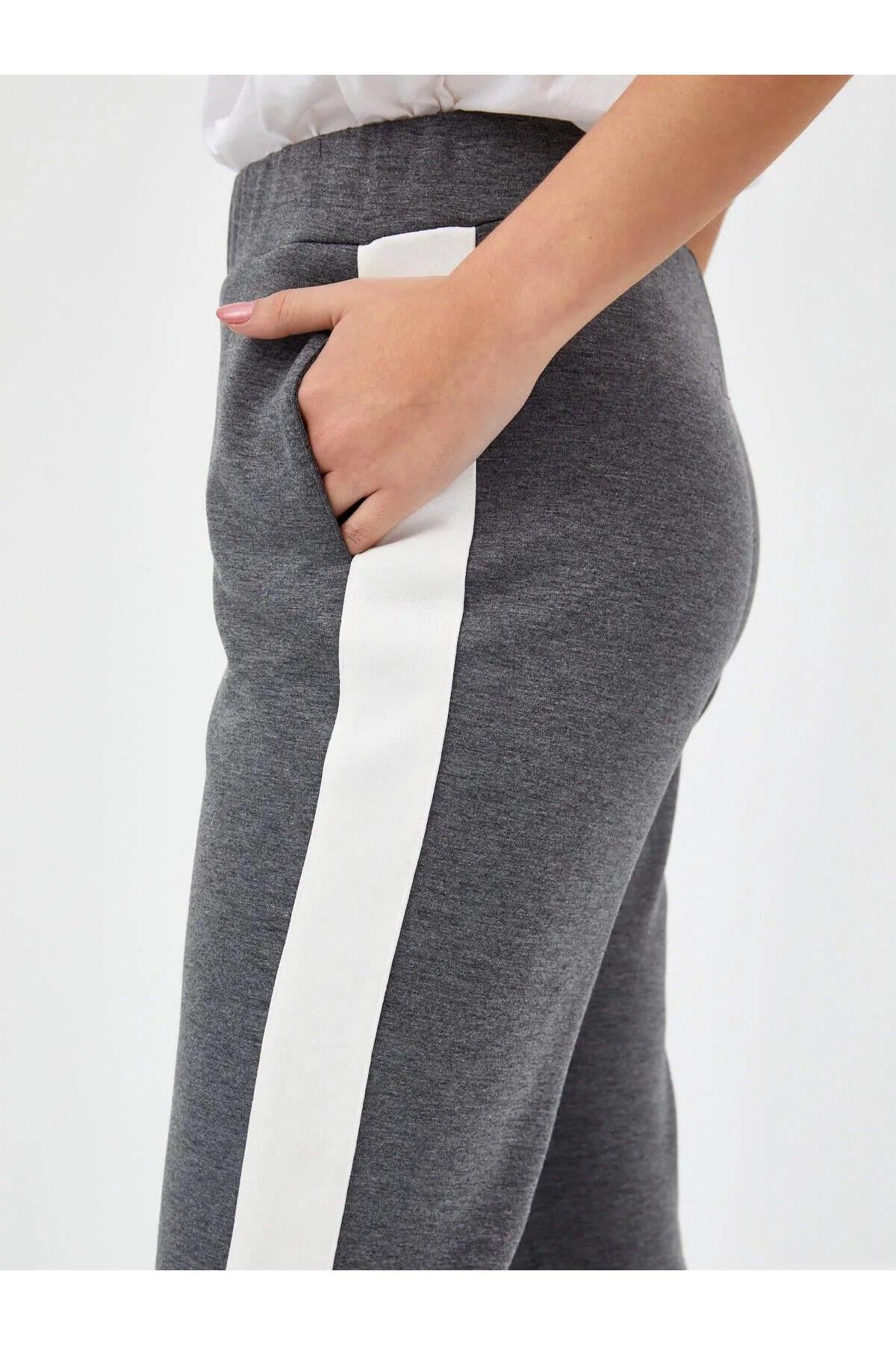 Faik Sönmez-U68323 Pantaloni de sport antracit - Detaliu bandă de contrast 5