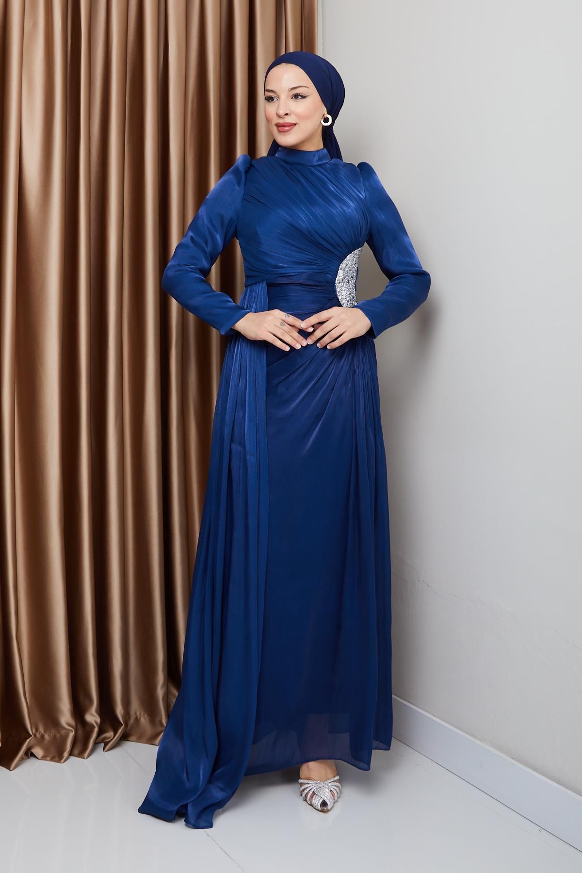 Olcay-Yoryo Silk Hijab-Abendkleid mit Steindetail an der Taille und Kordelzug K. INDIGO 1233 4