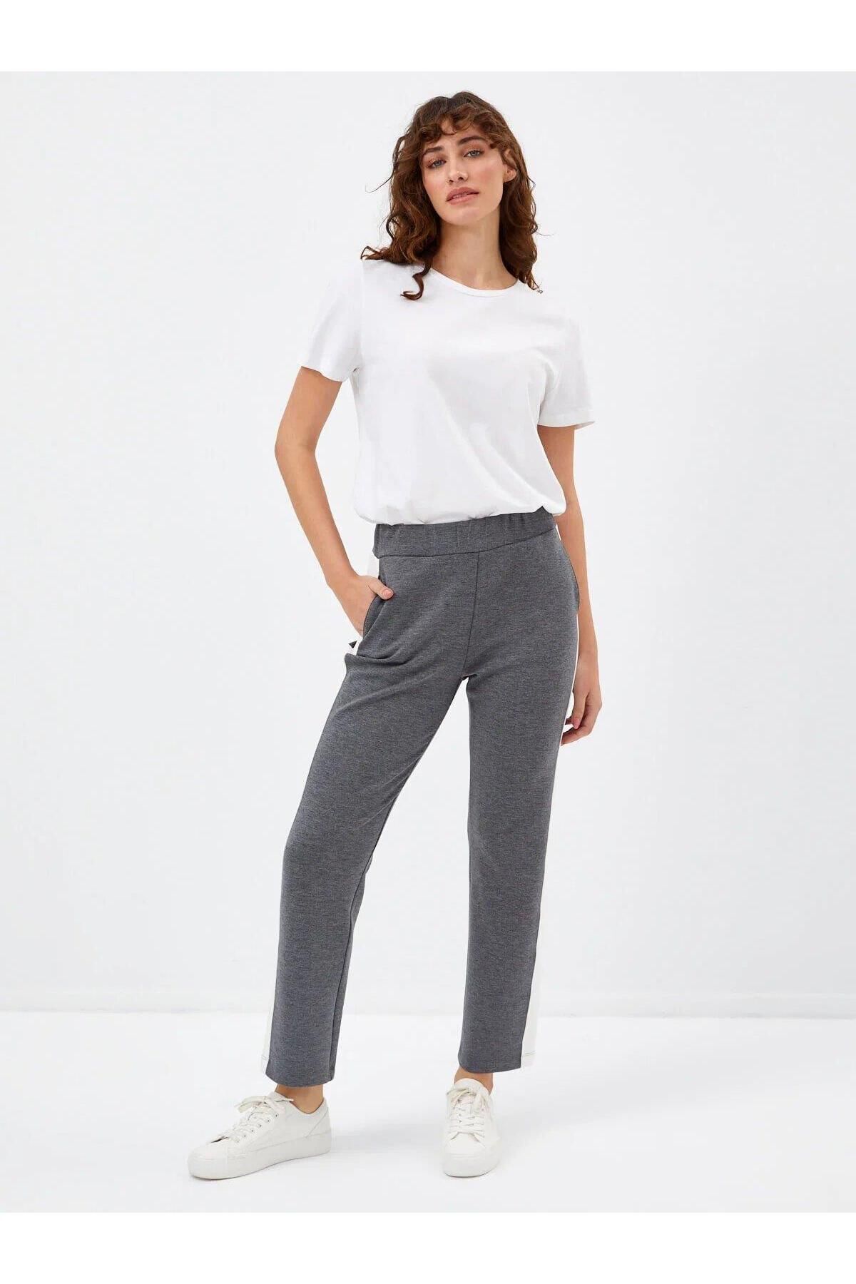 Faik Sönmez-U68323 Pantaloni de sport antracit - Detaliu bandă de contrast 2