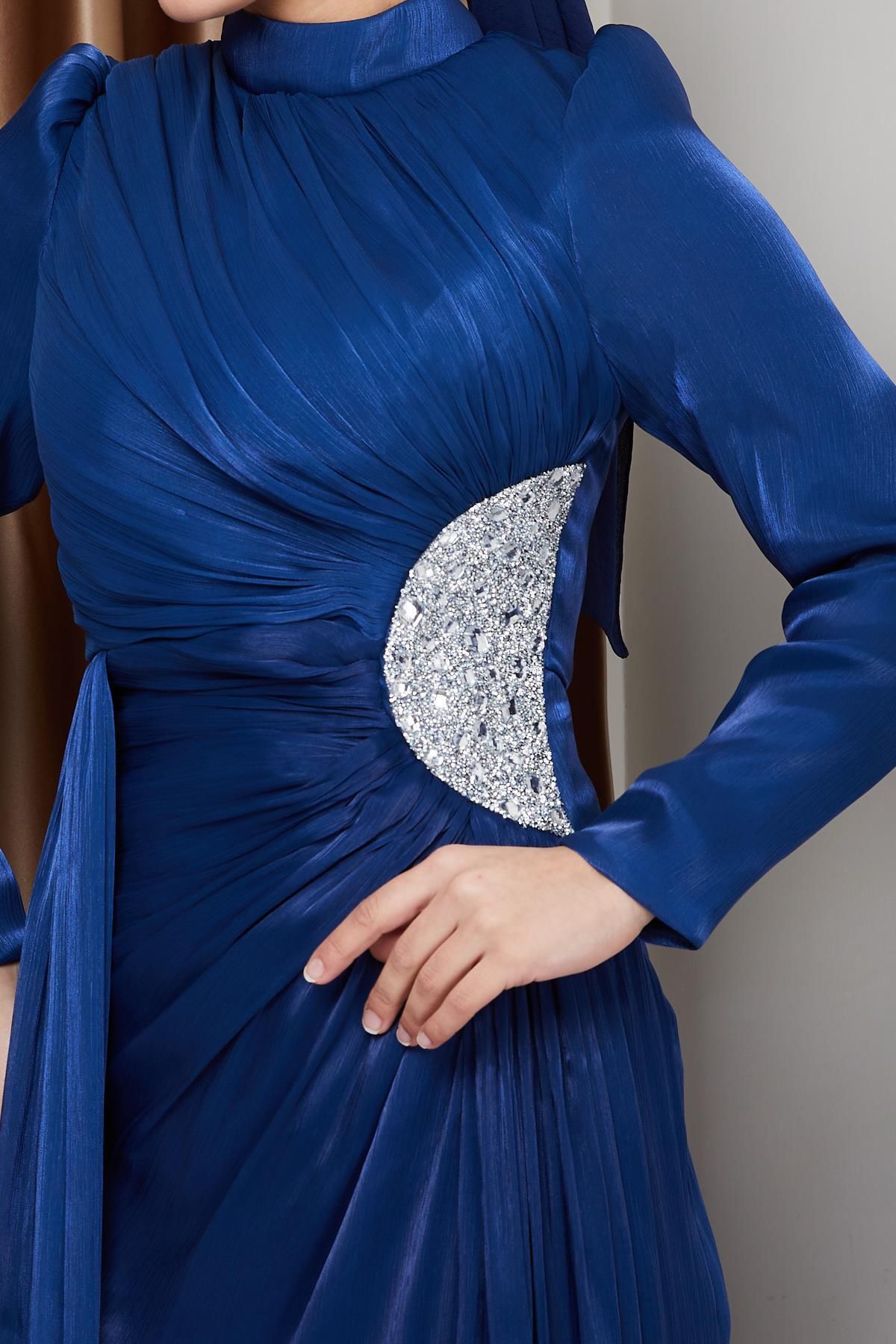 Olcay-Yoryo Silk Hijab-Abendkleid mit Steindetail an der Taille und Kordelzug K. INDIGO 1233 6
