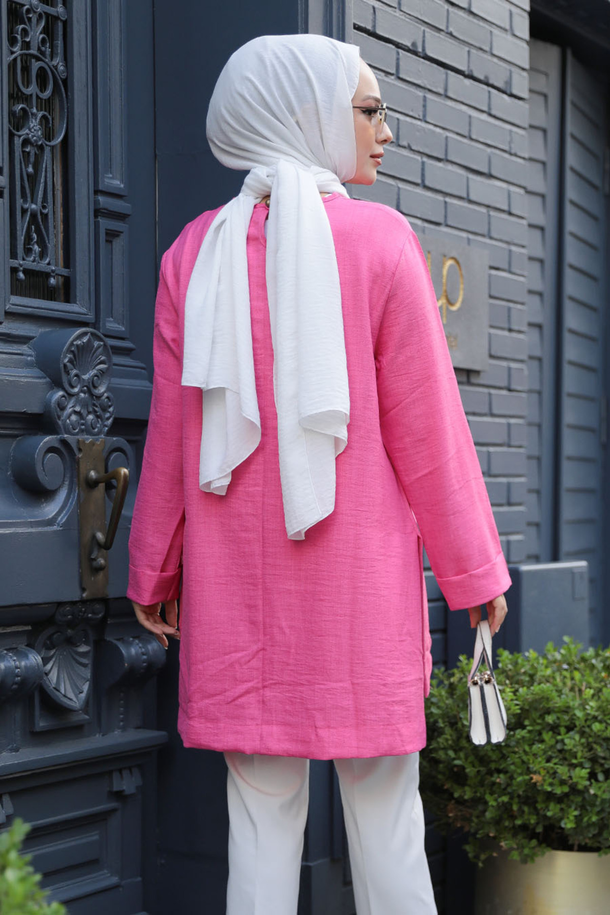 Neva Style-Fuchsia Hijab Tunic - Model 40432F 2