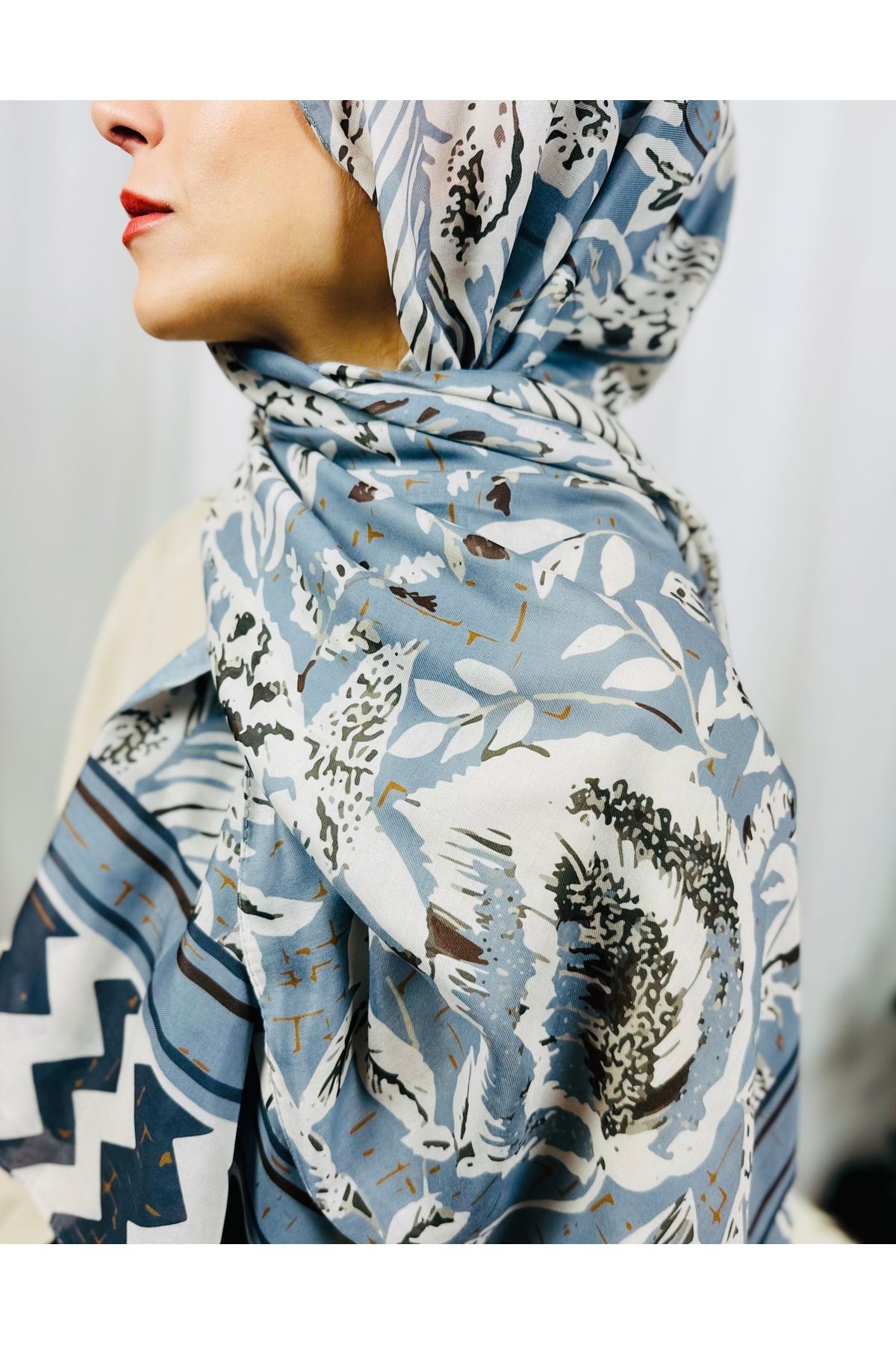 kubbe-Soft Cotton Shawl - Premium Floral Zigzag Retro Pattern and Ethnic Aesthetic Style 4