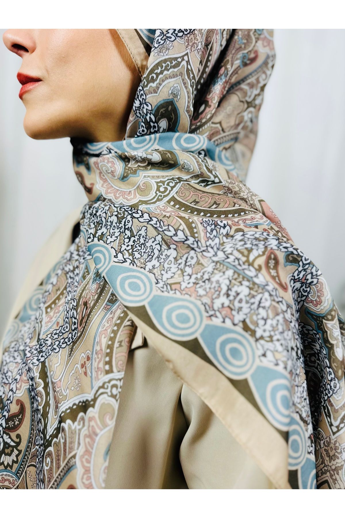 kubbe-Zen Soft Cotton Shawl - Capture a Peaceful and Stylish Style with Retro Ethnic Pattern 4