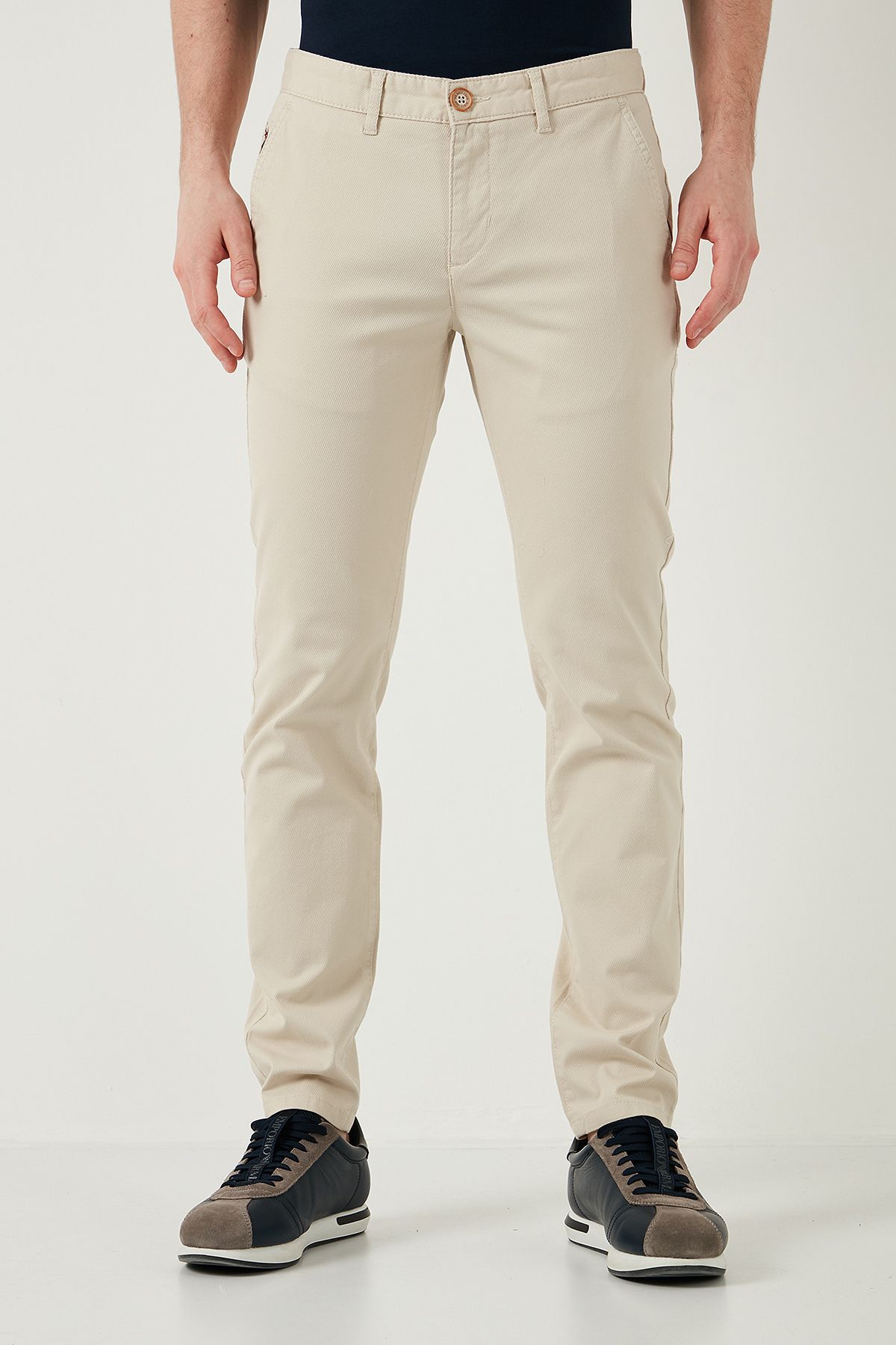 complete the look image