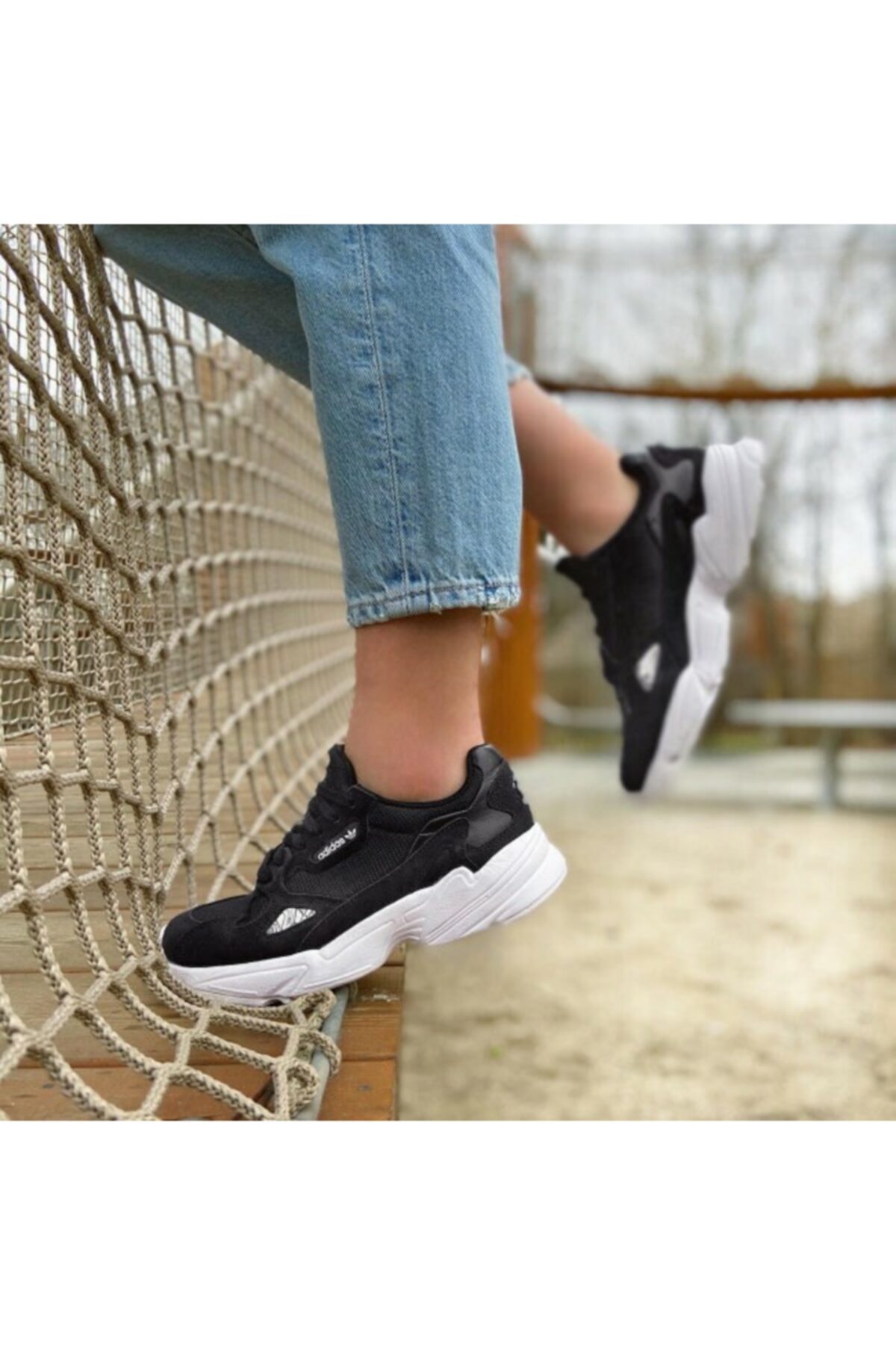 b28129 adidas falcon