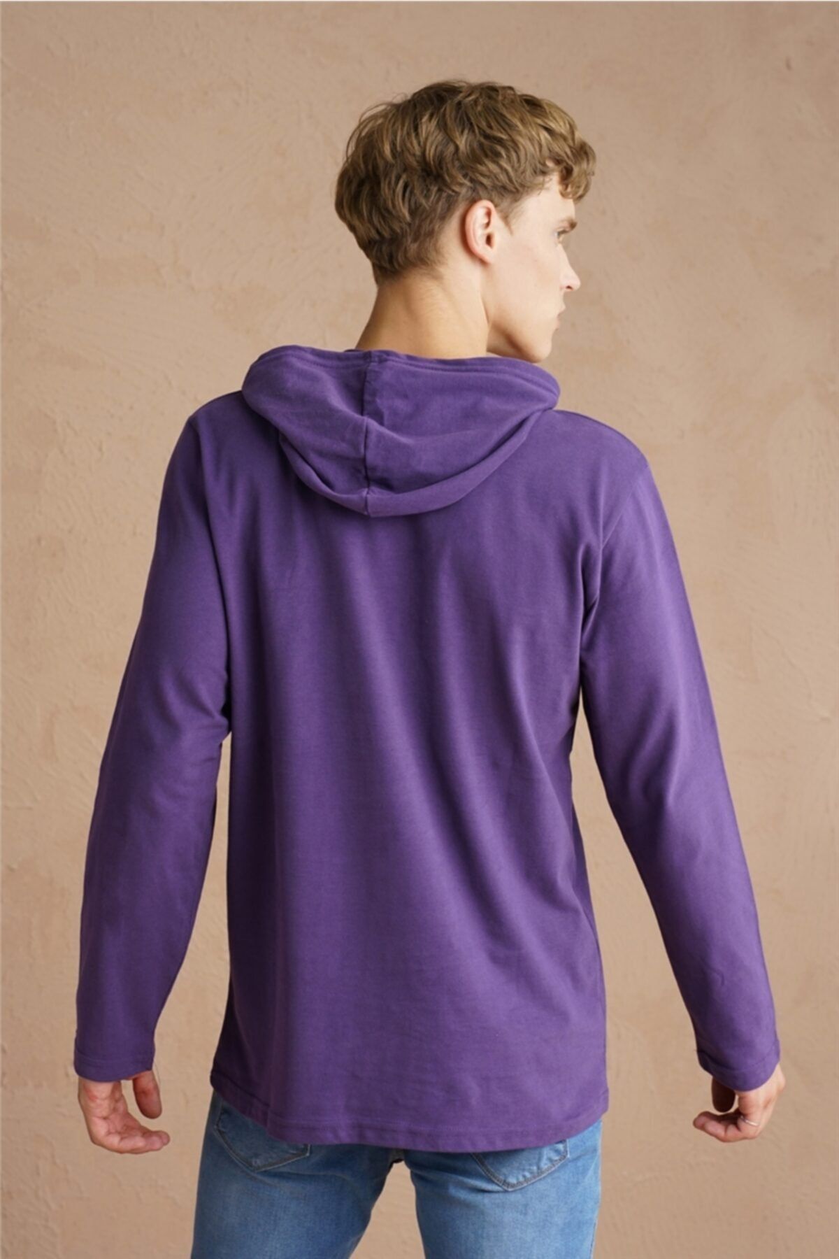 Thin hooded sweatshirt shop