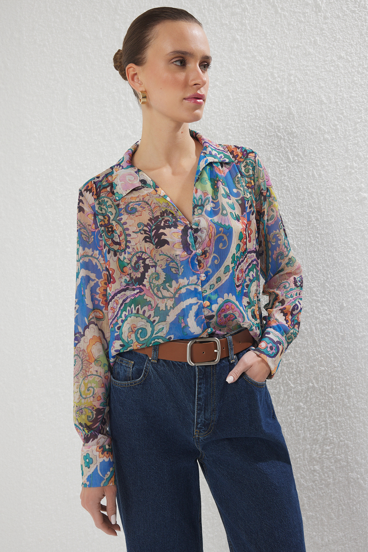 Trendyolmilla  Çok Renkli Uzun Kollu Oversize Desenli Şifon Gömlek TWOSS25GO00153 - Görsel 2