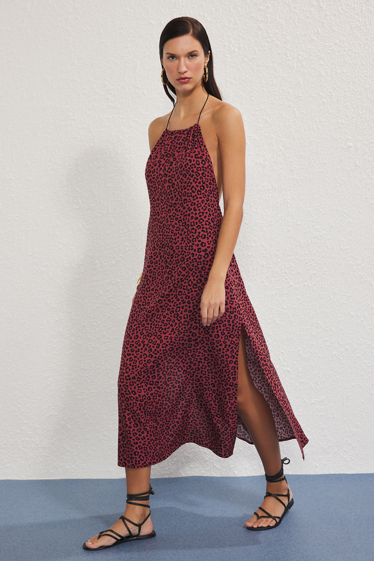 Kolekce Trendyol Tkané maxi plážové šaty s leopardím vzorem TBESS25EL00138
