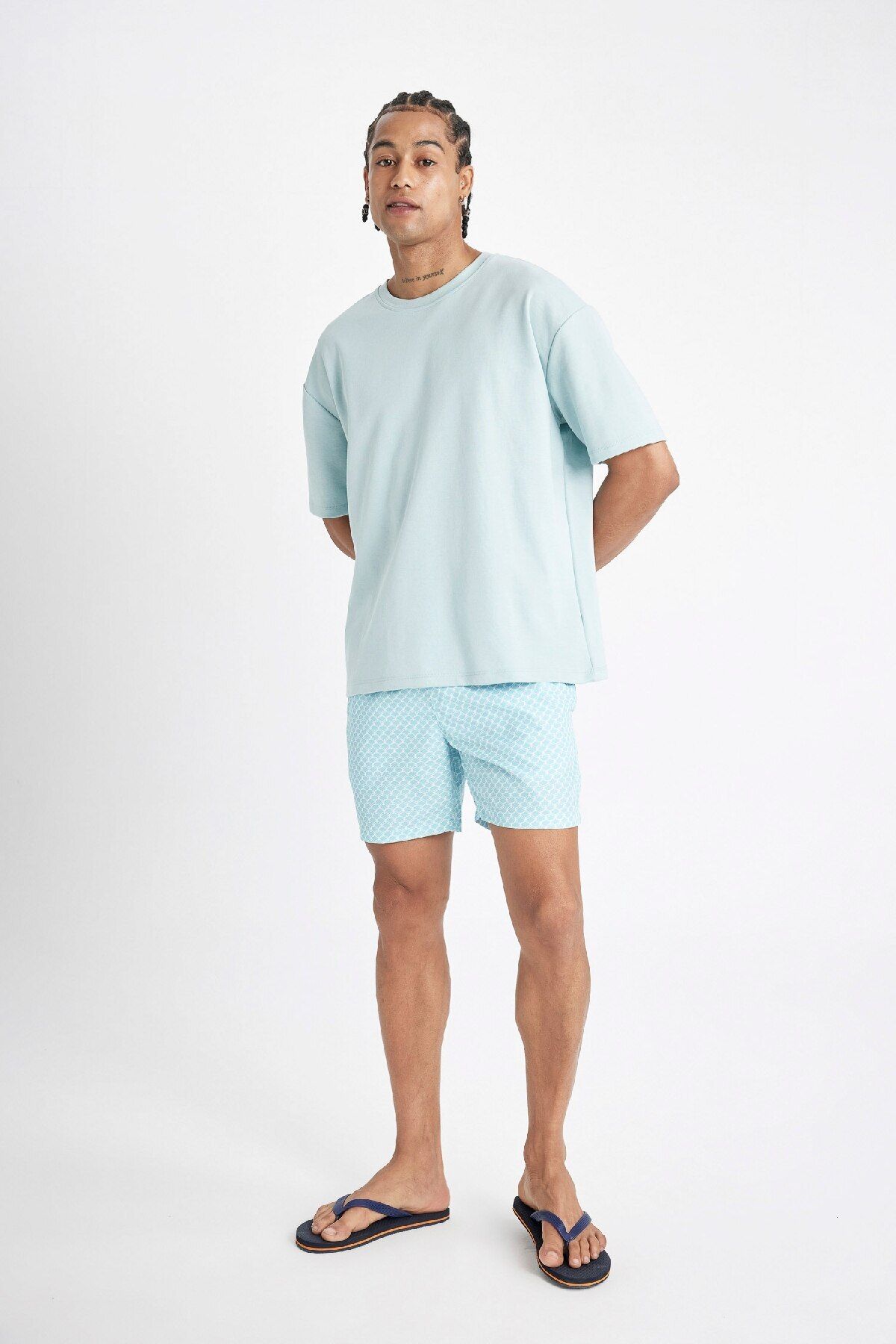DeFacto-D4519AX24HS Model Short Size Patterned Swim Shorts 2
