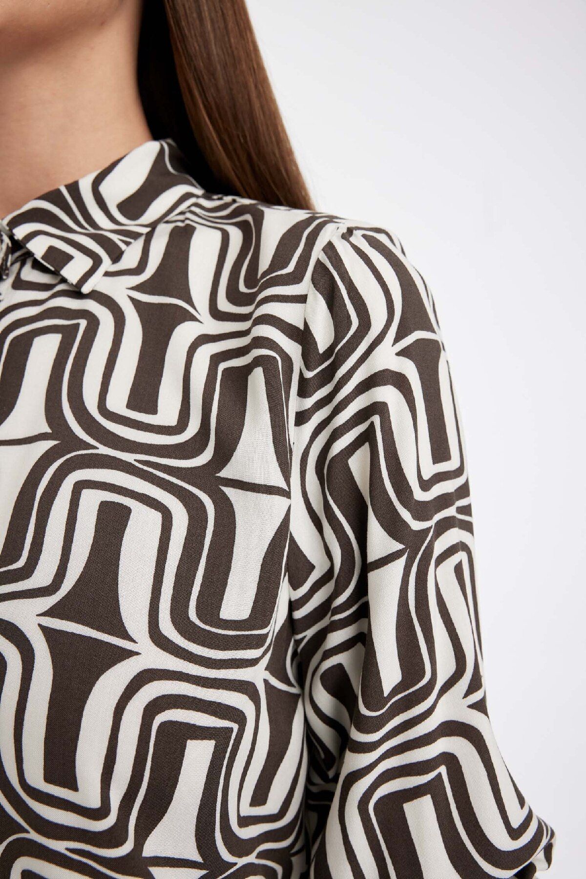 DeFacto-Gemustertes Langarmshirt mit normaler Passform I8266az24au 5