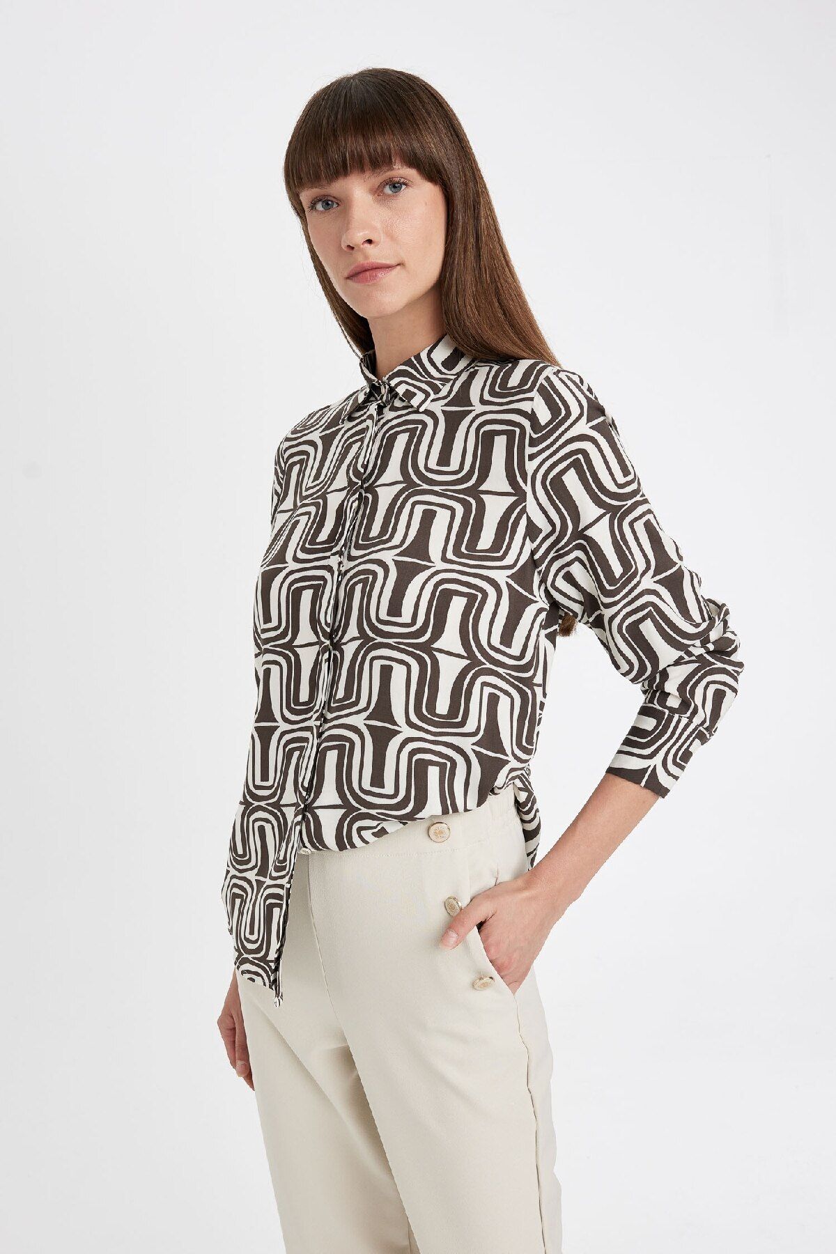 DeFacto-Gemustertes Langarmshirt mit normaler Passform I8266az24au 3