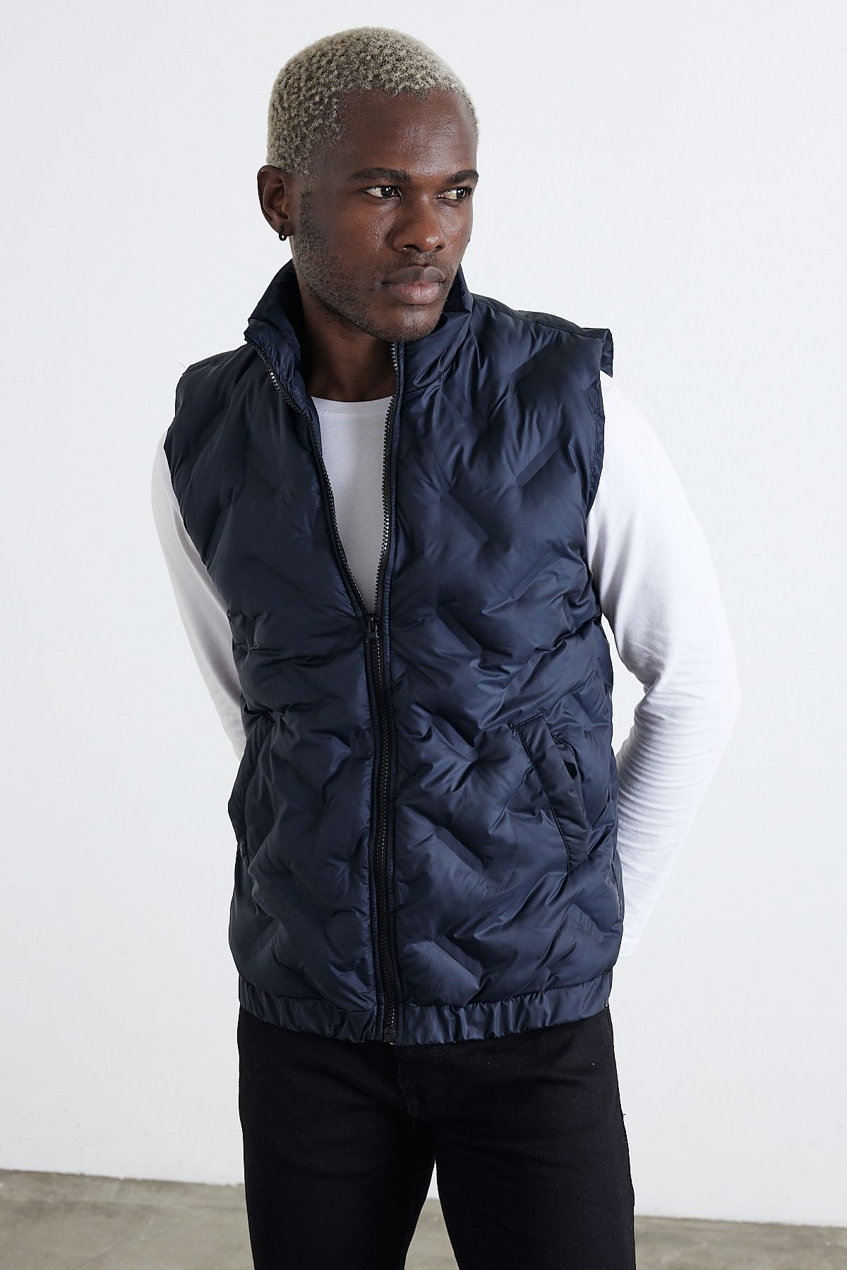 Weyeze-Stand Collar Thick Puffer Vest Ae-K59080Lns 3