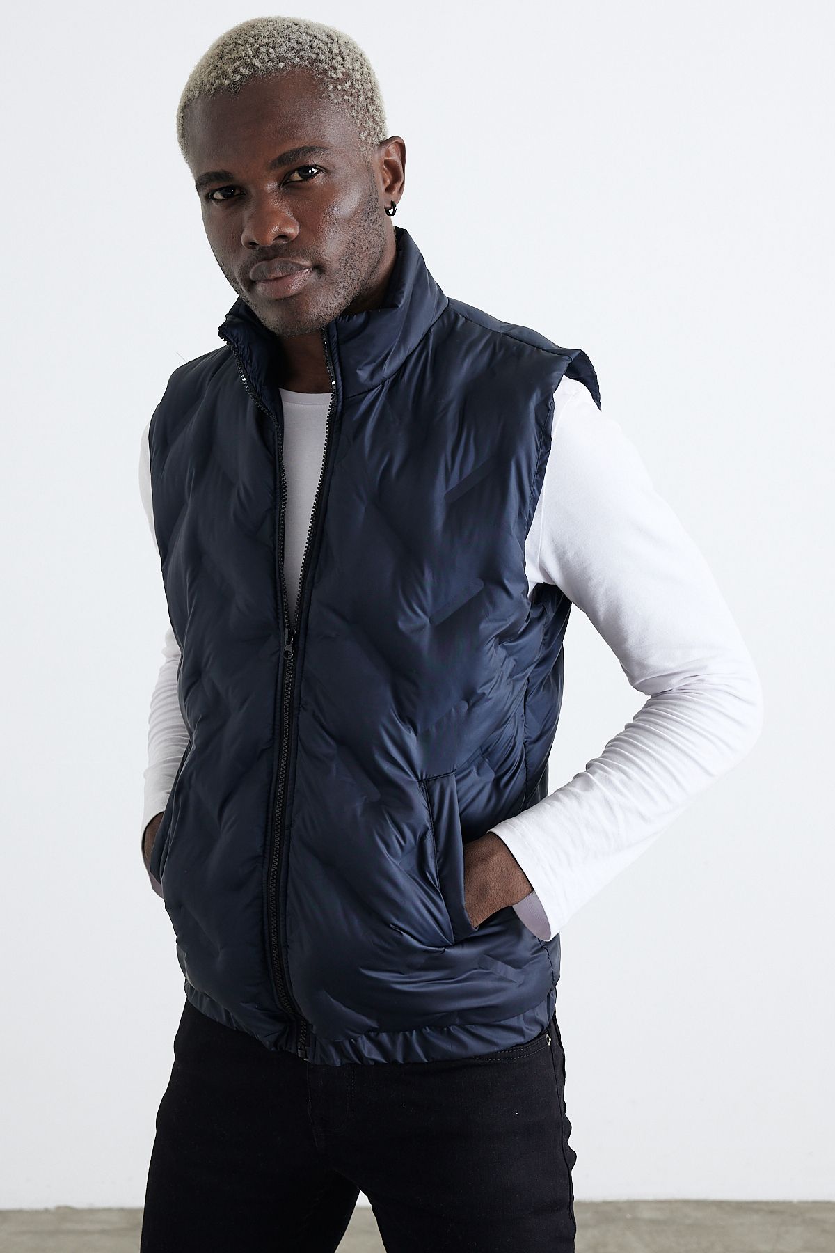 Weyeze-Stand Collar Thick Puffer Vest Ae-K59080Lns 4