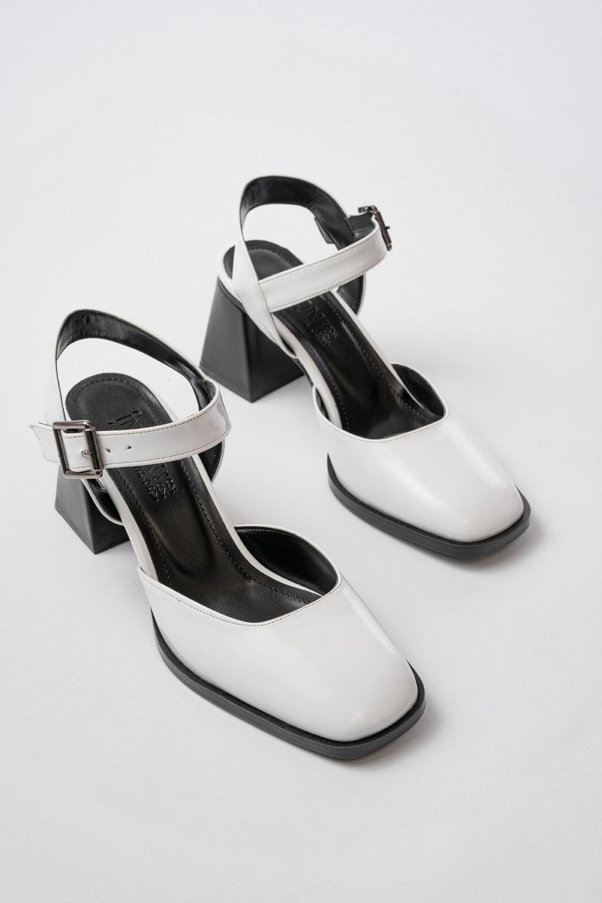 Aymood-İnf-40450 White Patent Leather Daily Open Back Heeled Shoes 2