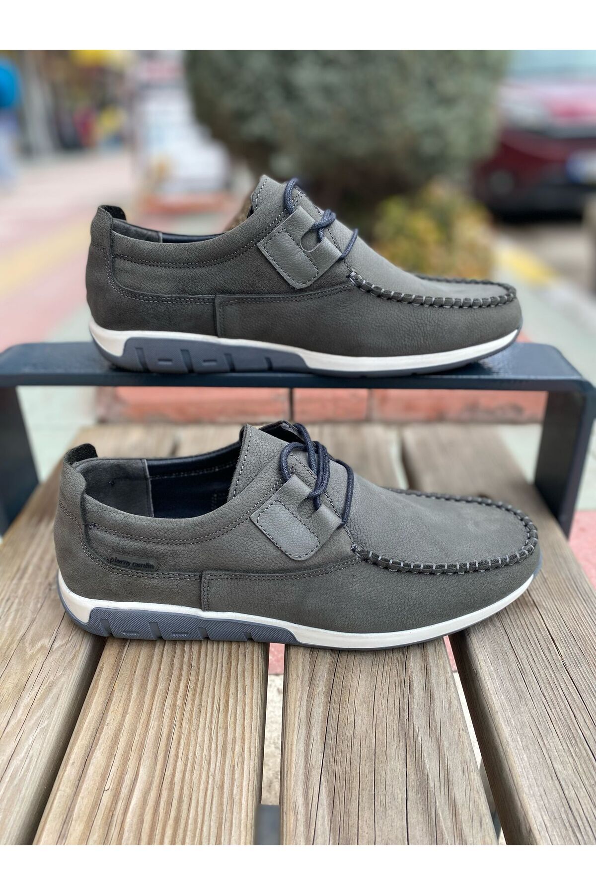 پیر کاردین کفش راحتی نبوک خاکستری چرم اصل ۹۰۵۰۵