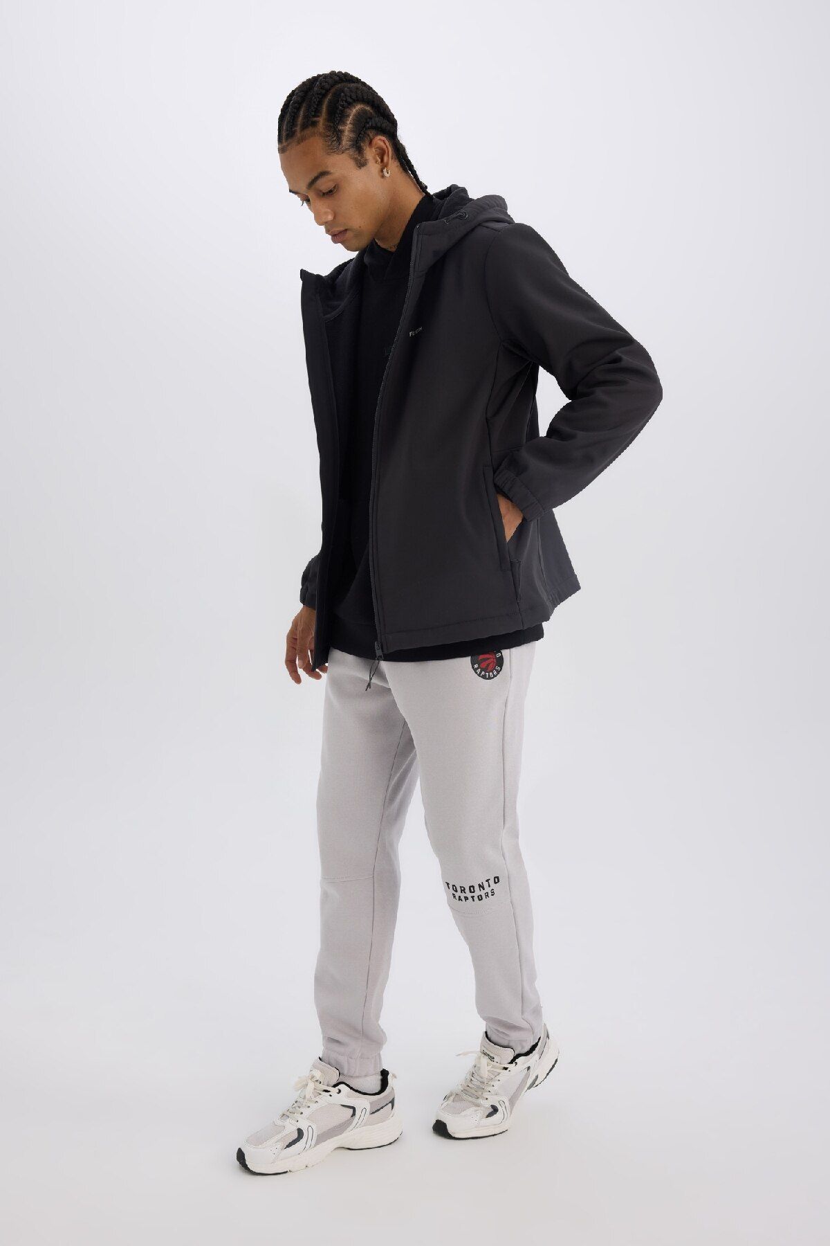 complete the look image