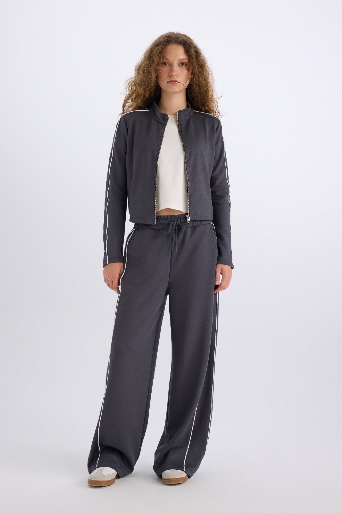 DeFacto-Fitted Stand Collar Basic Plain Zip Closure Modal Cardigan D6670AX24WN 2