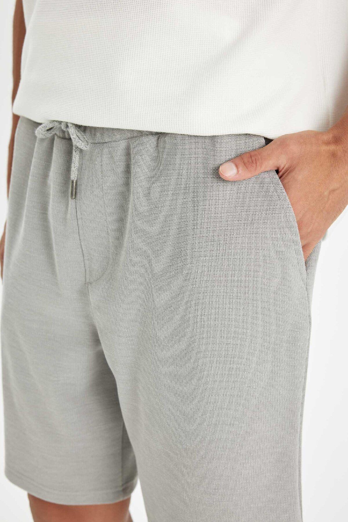 DeFacto-Basic Straight Shorts with Regular Fit Pockets D7925Ax24Sm 5