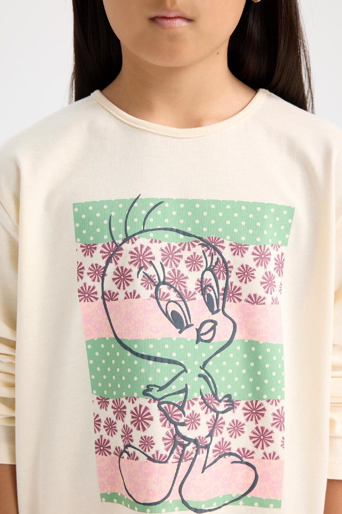 DeFacto-Looney Tunes Patterned Girl's Pyjama Set - Regular Fit D6321A8NS 4