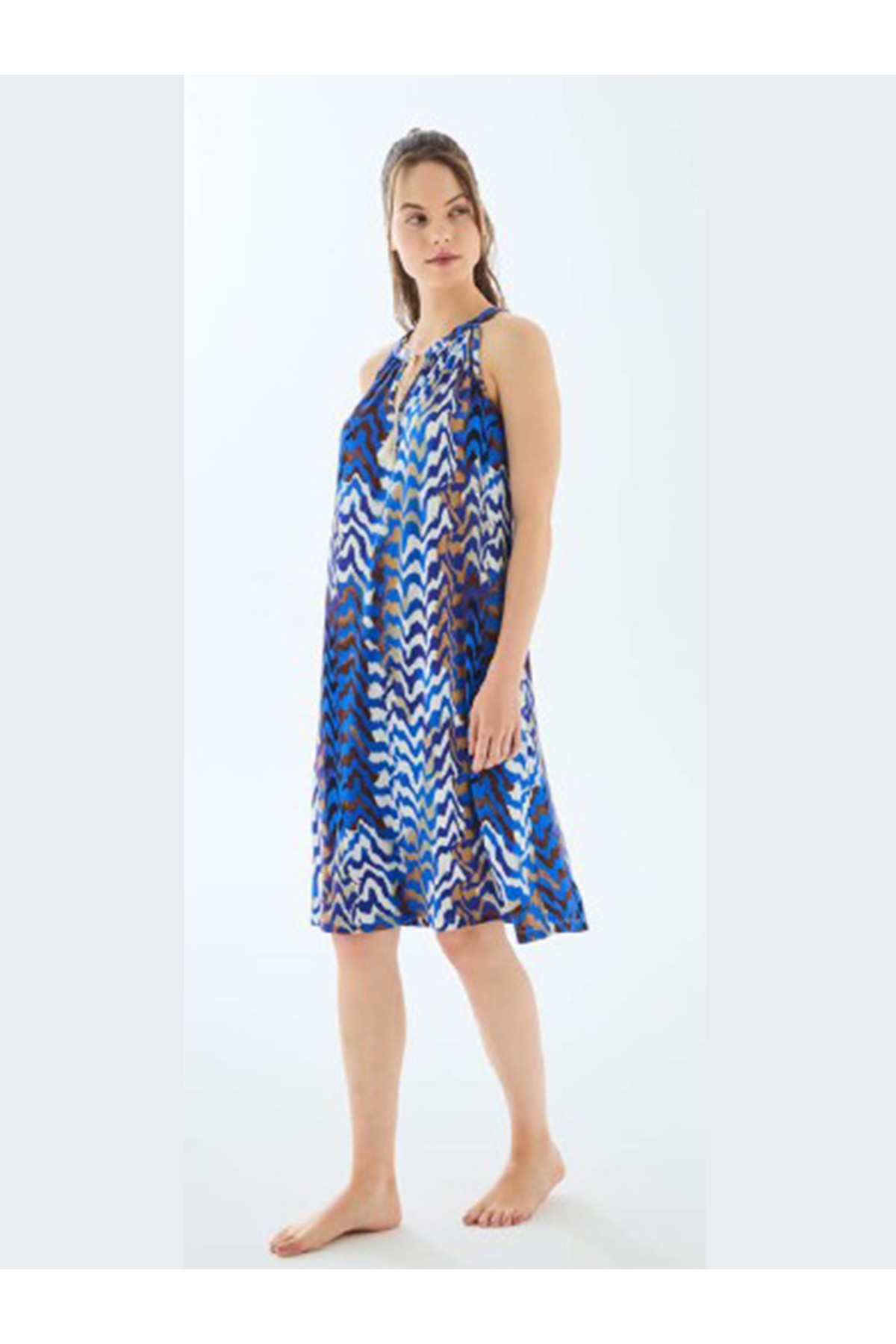 Edam İç Giyim Kadın Kolsuz Boyundan Askılı Mavi Desenli Gecelik
