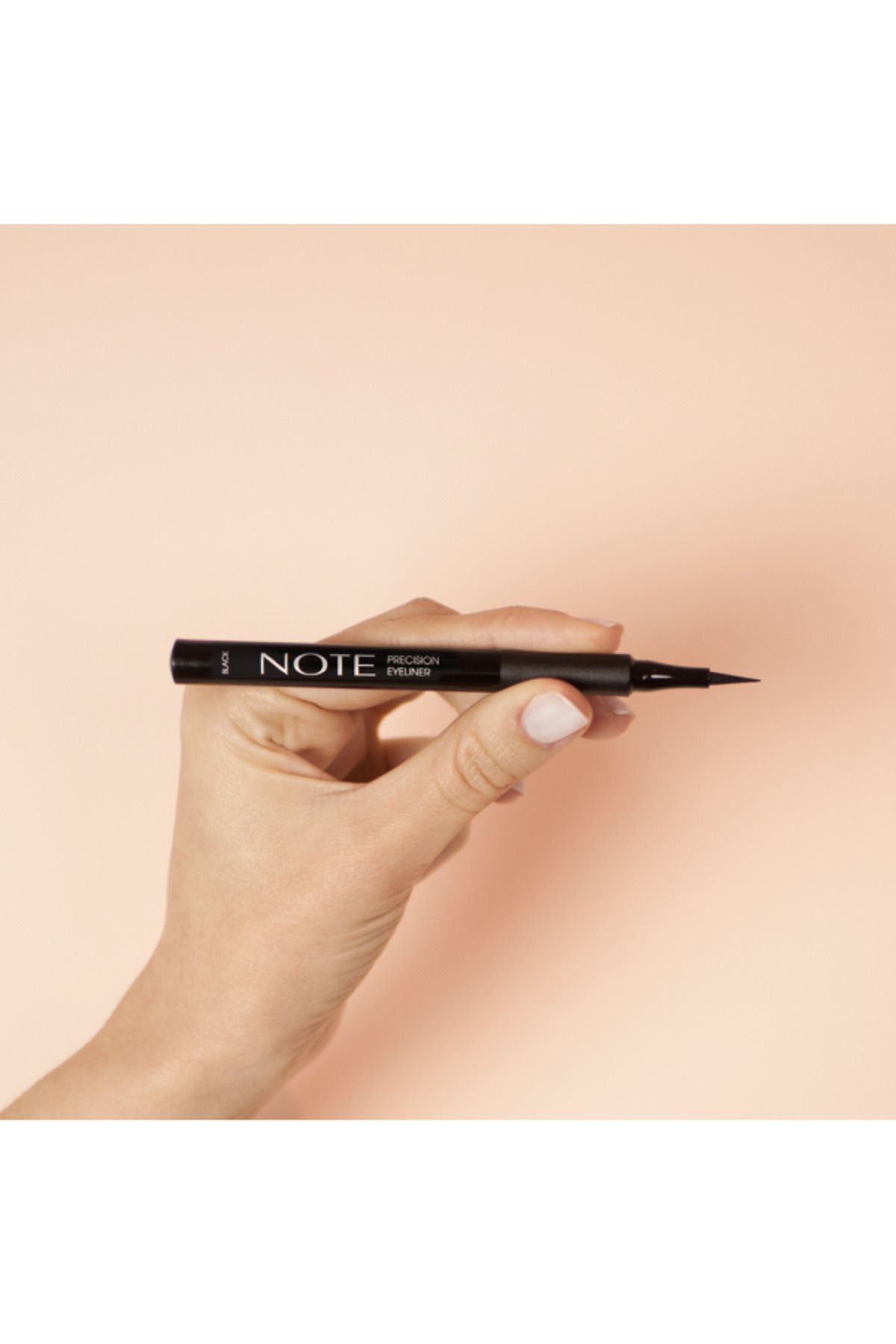 NOTE-Eyeliner Lichid cu Vârf Tip Marker – Precision – Negru 4