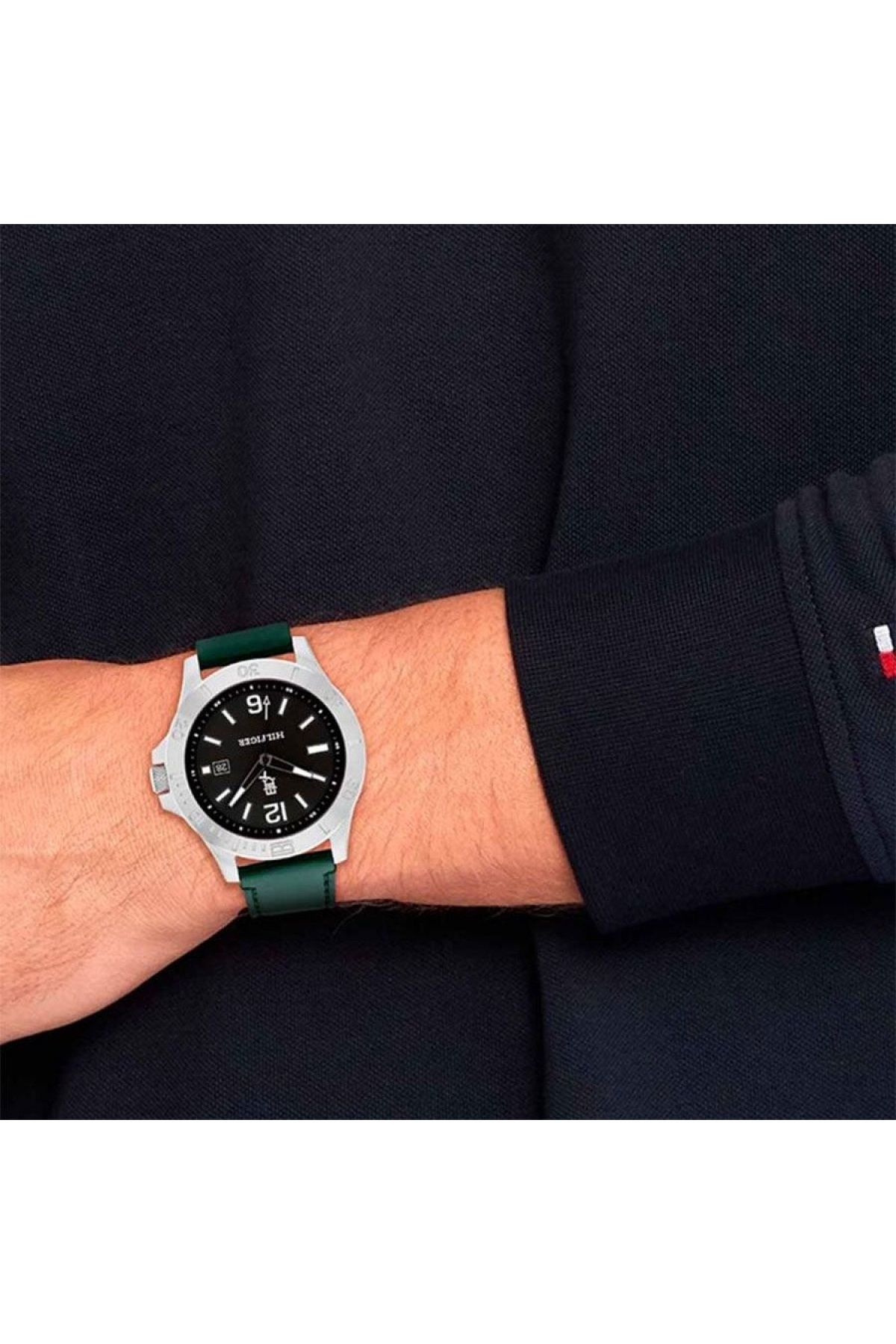 Tommy Hilfiger-Pánské hodinky Tommy Hilfiger 1710531 Ryan, stříbrná barva s černým ciferníkem, mechanismus Epson VX42E Quartz 3
