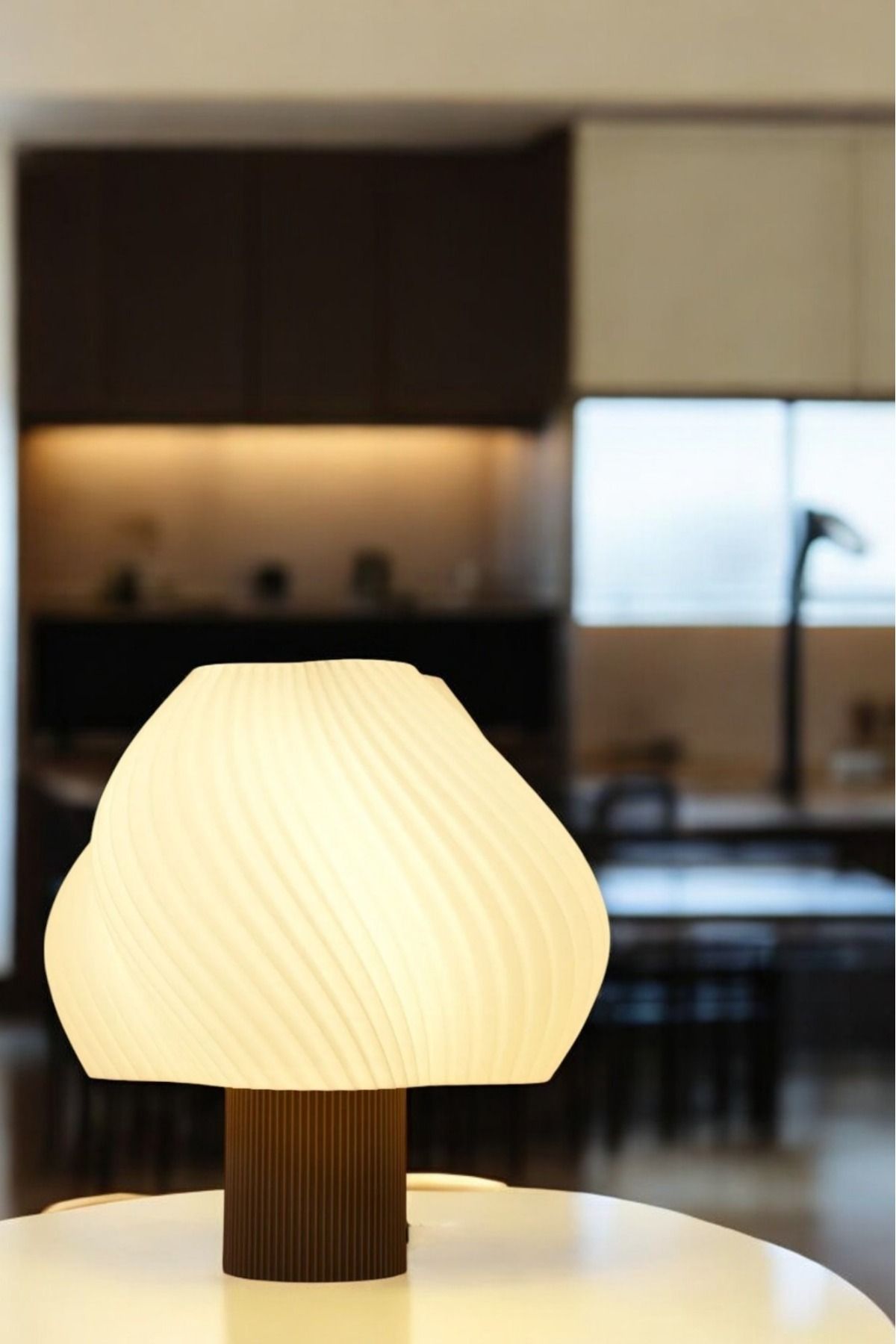 Lasirius-Modern Design Table Lamp, Fashionable and Functional Lighting, Aura Modern Lamp, Bedside Table Lampshade 3