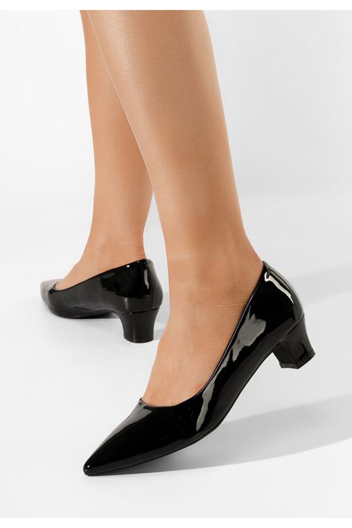 B T Shoes Pantofi Cu Toc Gros Lacuiti Ensa Negri Femeie - 37