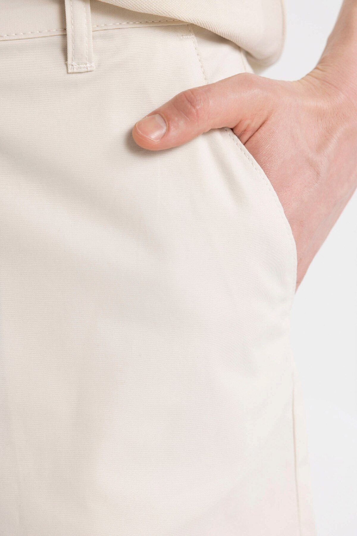 DeFacto-Šortky Gabardine Bermuda Regular Fit - C7684ax24sm 6