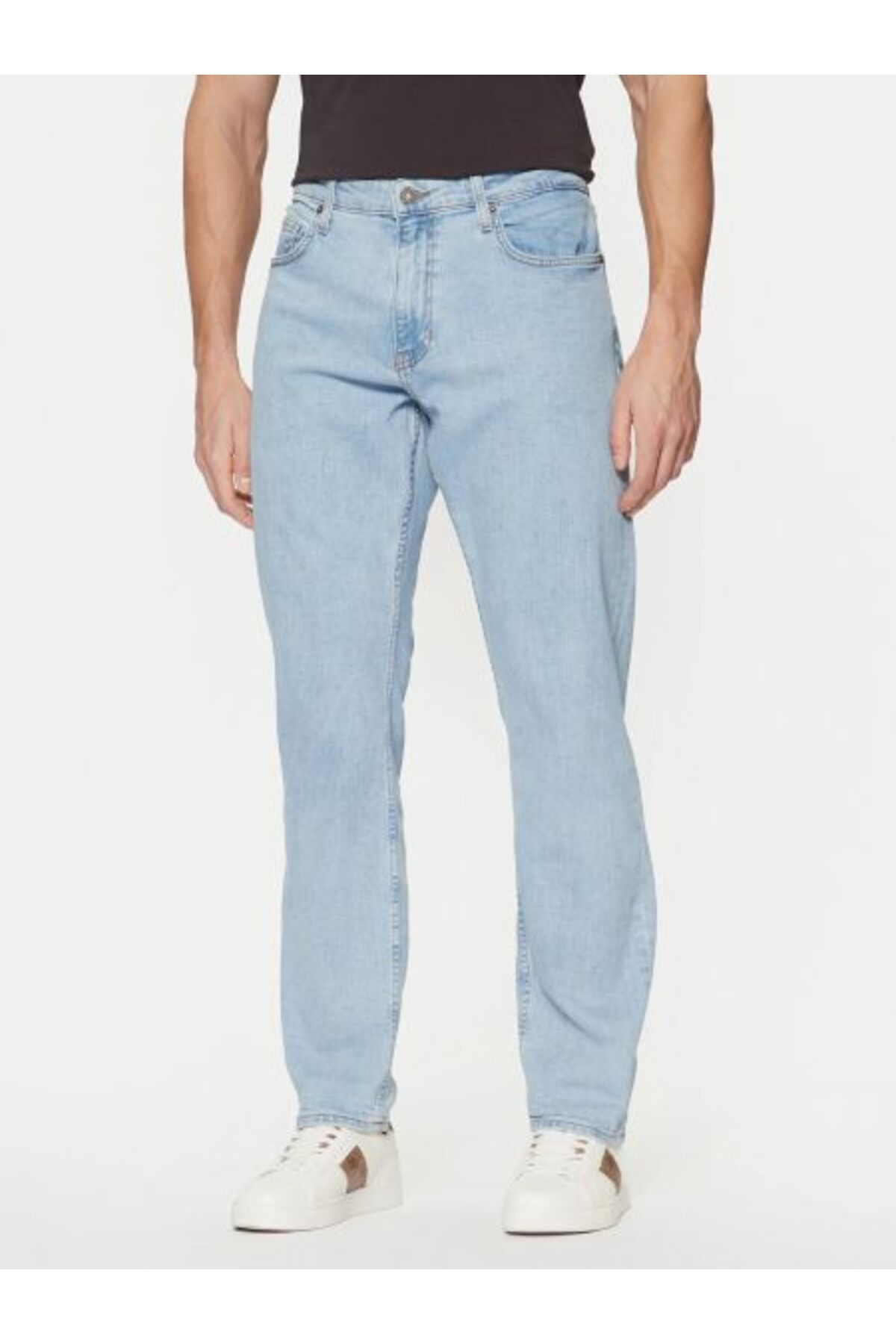 complete the look image