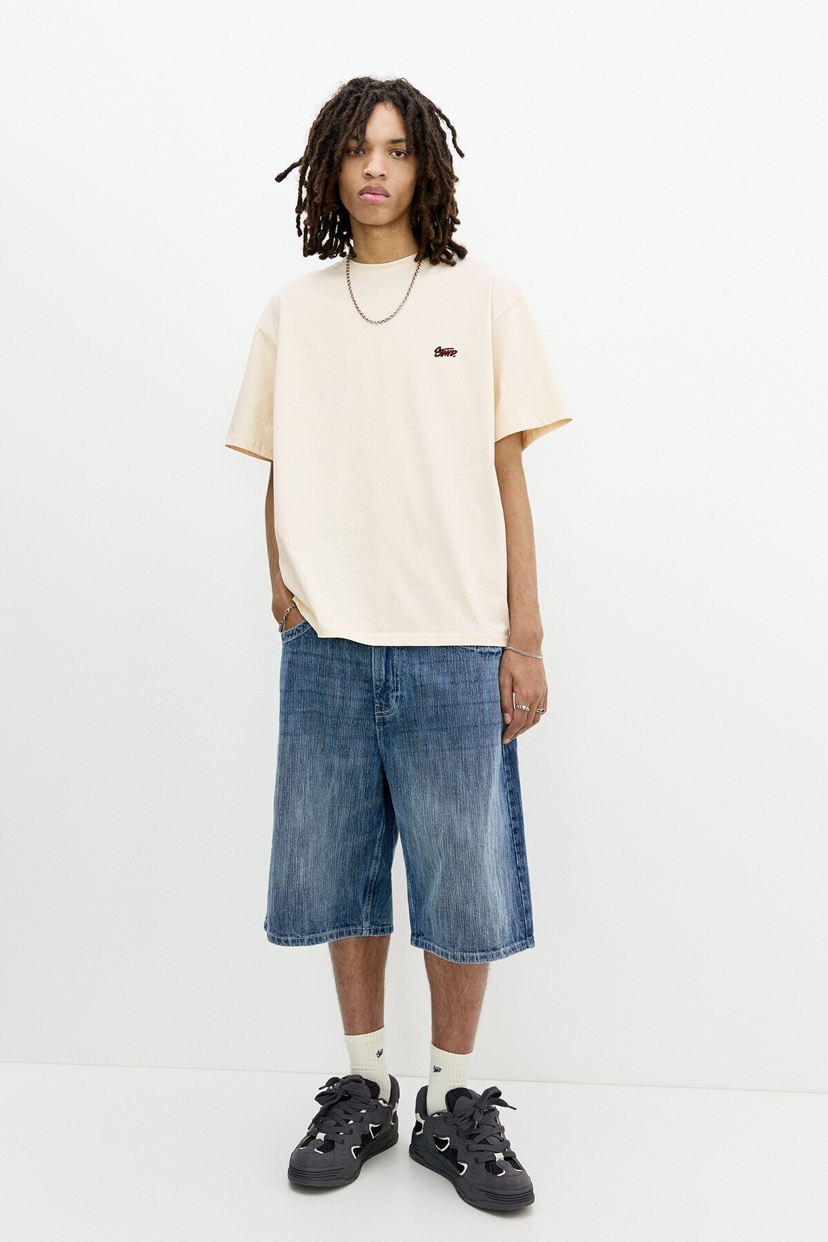 Pull & Bear-T-shirt with STWD logo 3
