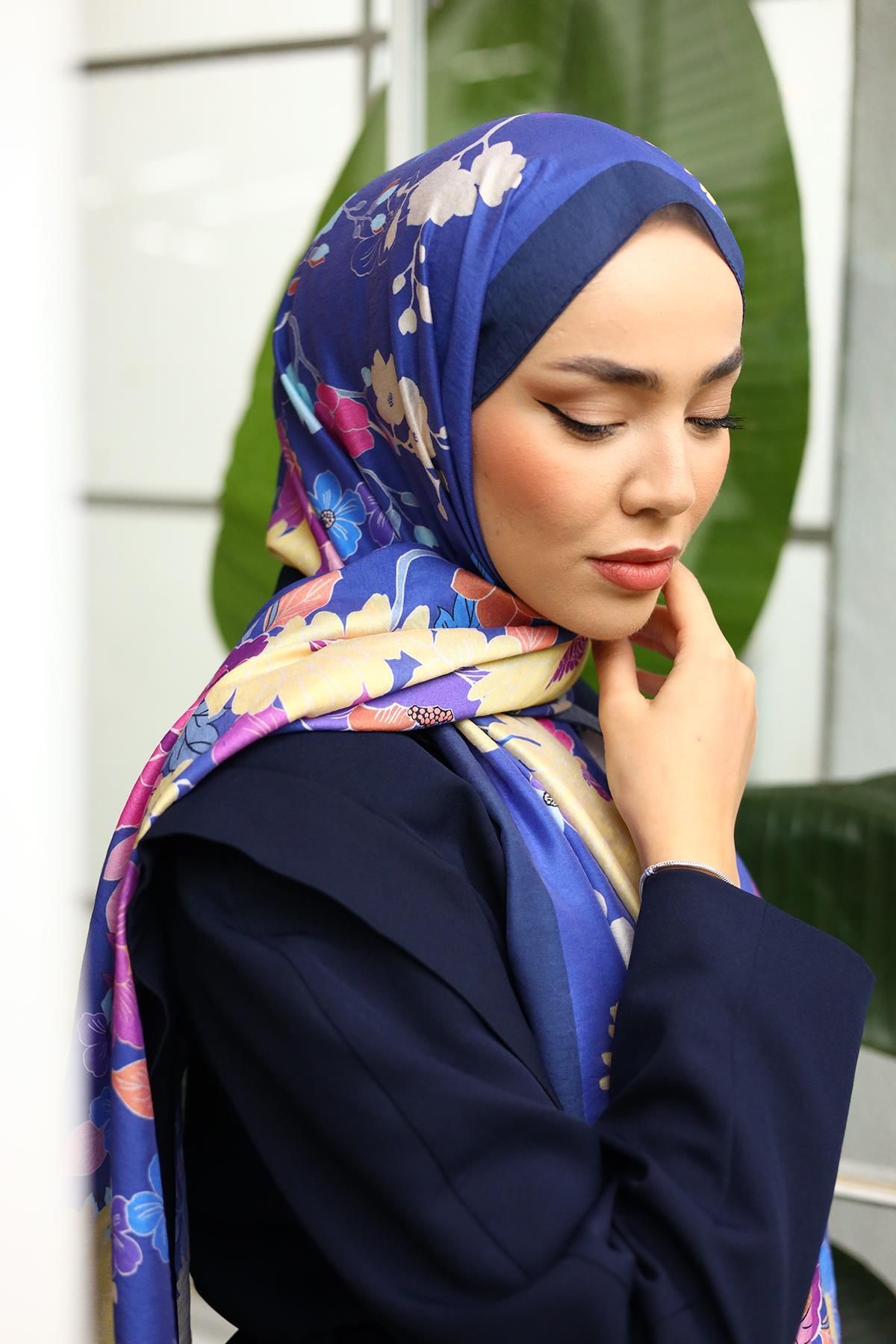 Silk Home-Olinda Shawl 49004-12 5