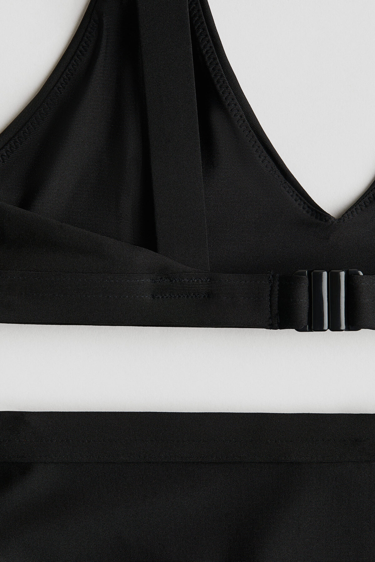 H&M V Yakalı Bikini fotoğrafı 2 (önizleme)