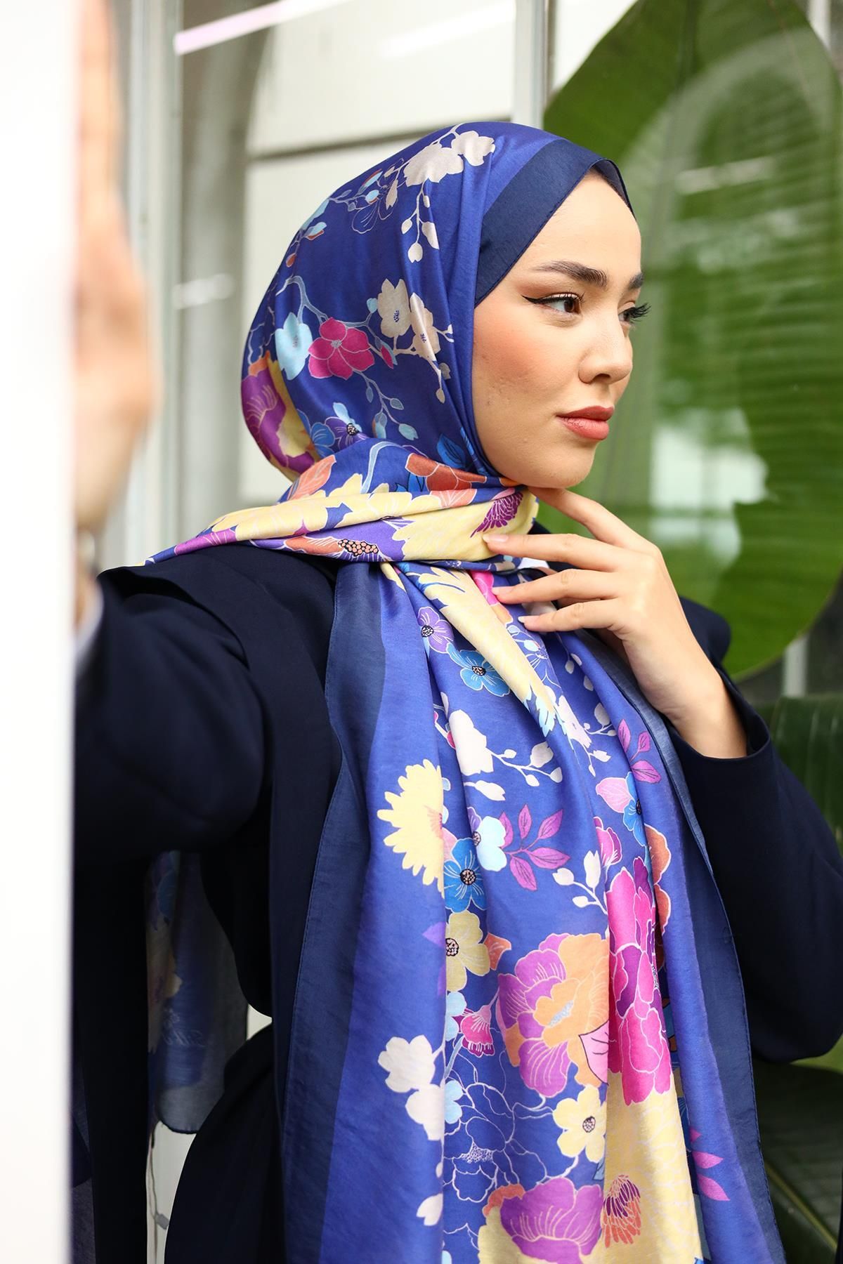 Silk Home-Olinda Shawl 49004-12 3