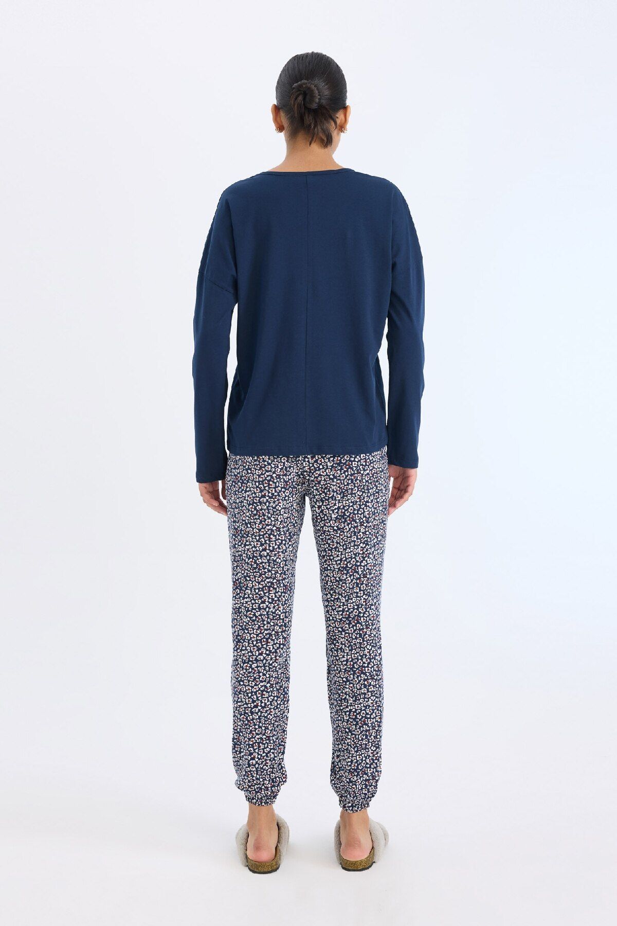 DeFacto-Sleepwear Set to Fall in Love - Long Sleeve and Pattern E2357Ax24Wn 6
