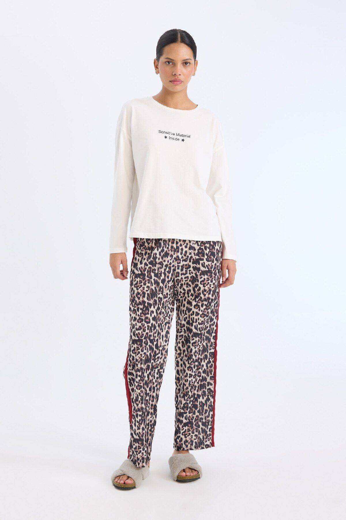 DeFacto-Pajamas Set Regular Fit Long Sleeve Printed Top Leopard Print Long Bottom-Fall in Love E2352Ax24Wn 3